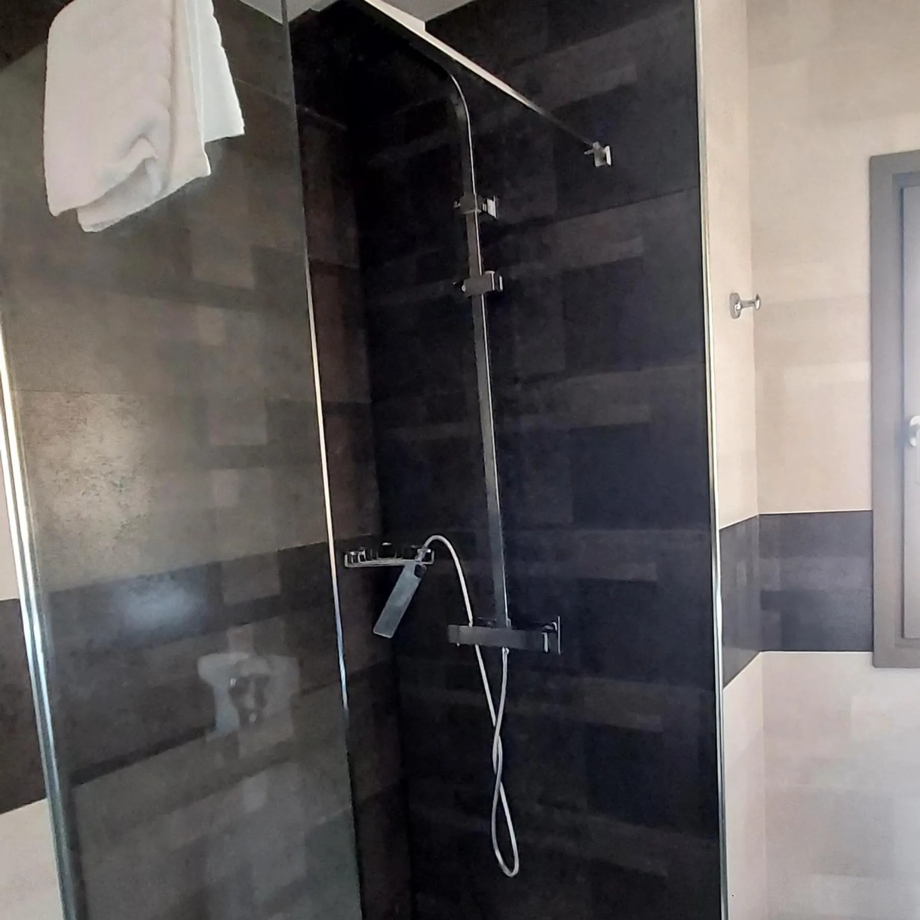 Shower in El Ghanami Hotel