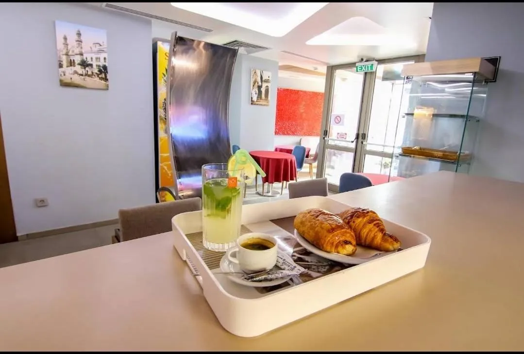 Food and drinks in El Ghanami Hotel