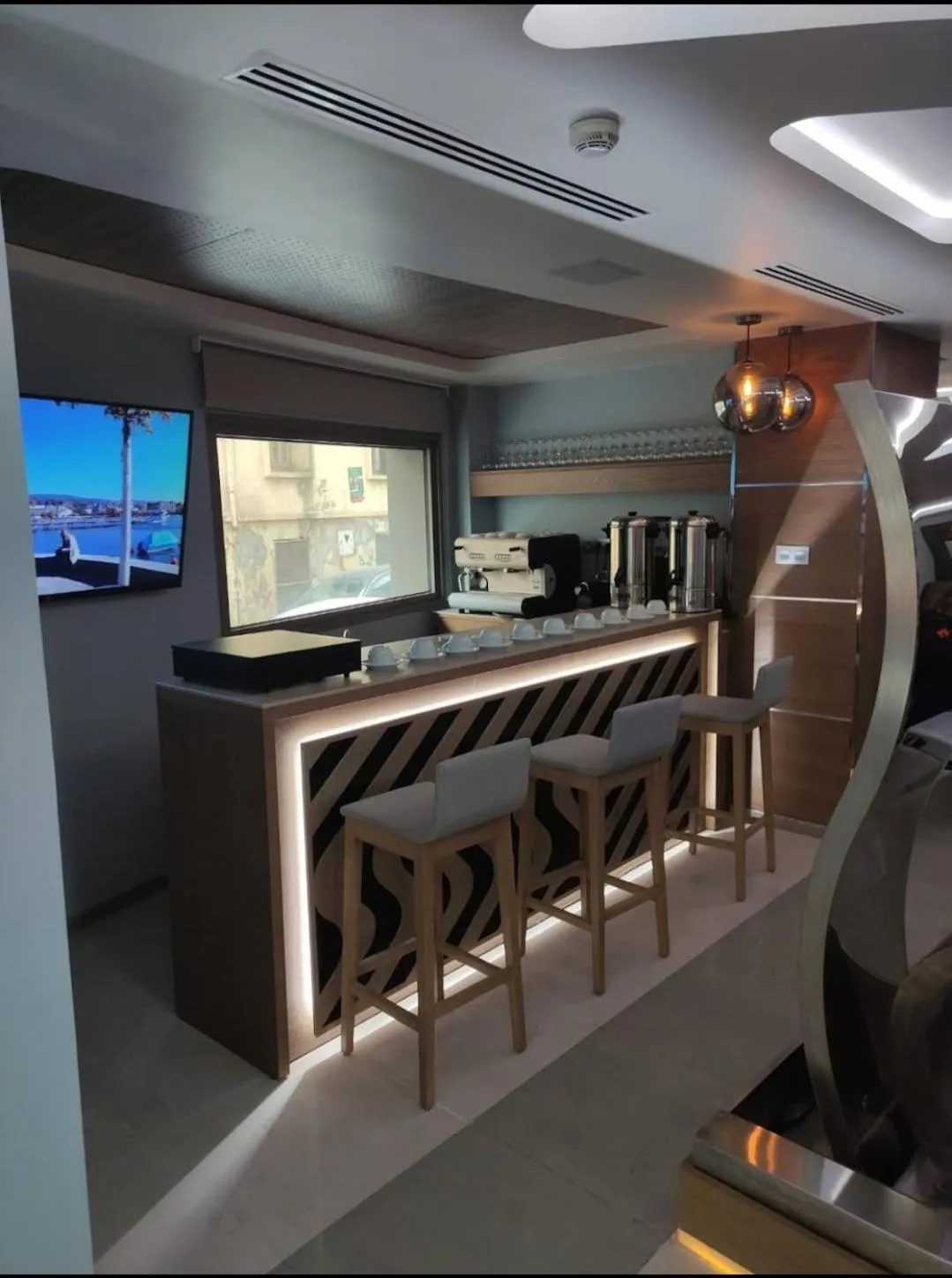 Food and drinks in El Ghanami Hotel