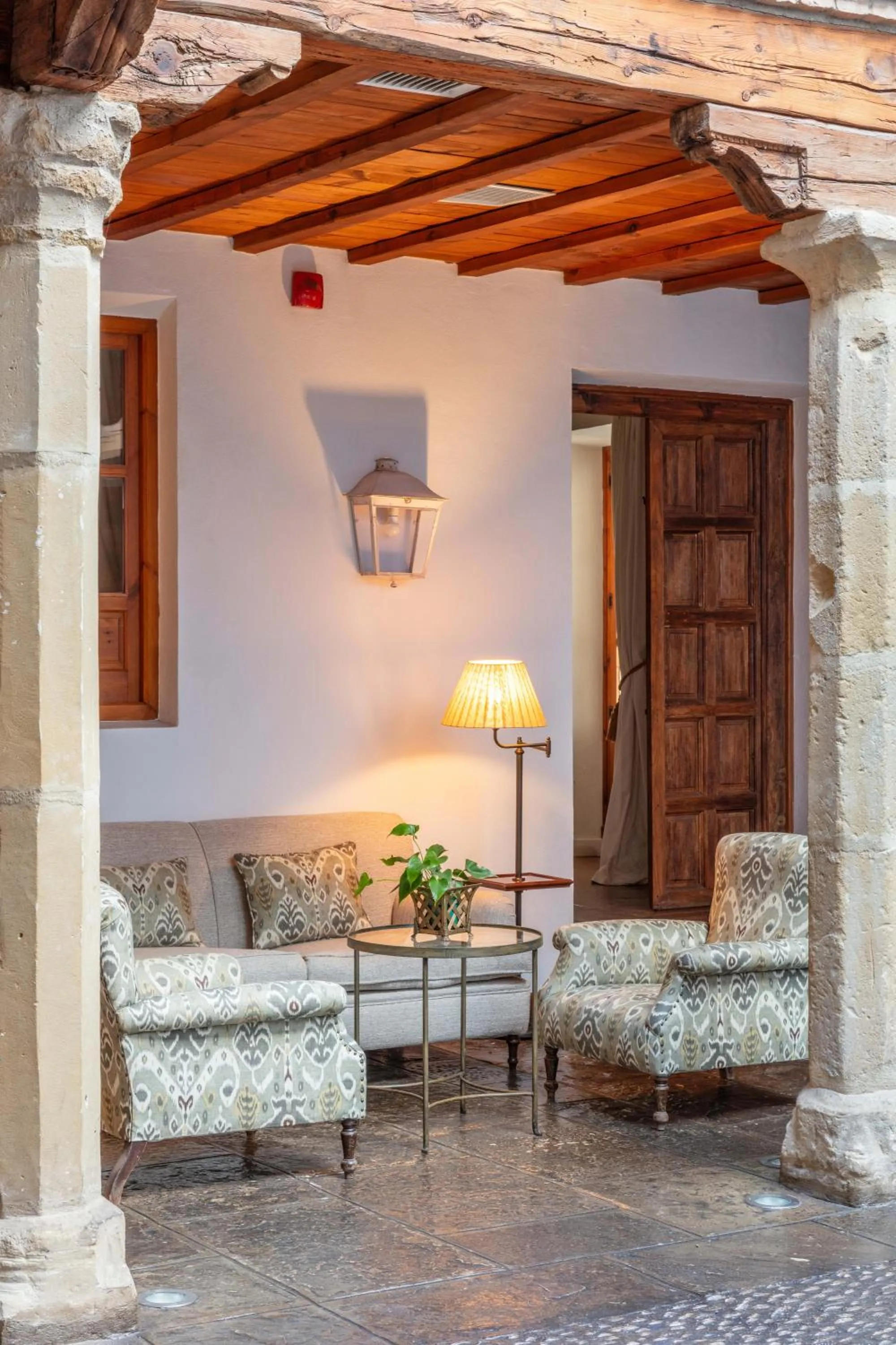 Property building in Hotel Puerta de la Luna