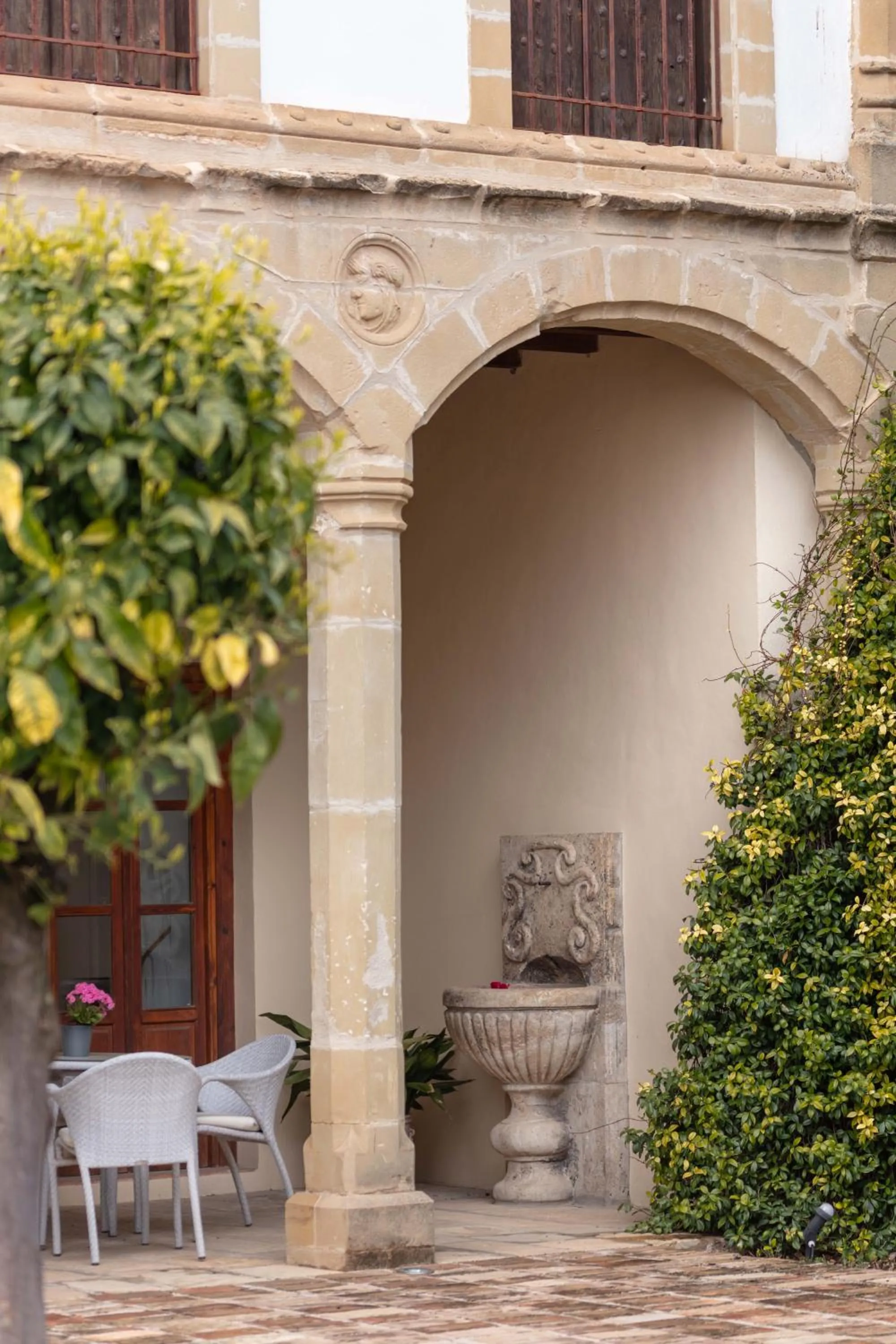 Property building in Hotel Puerta de la Luna