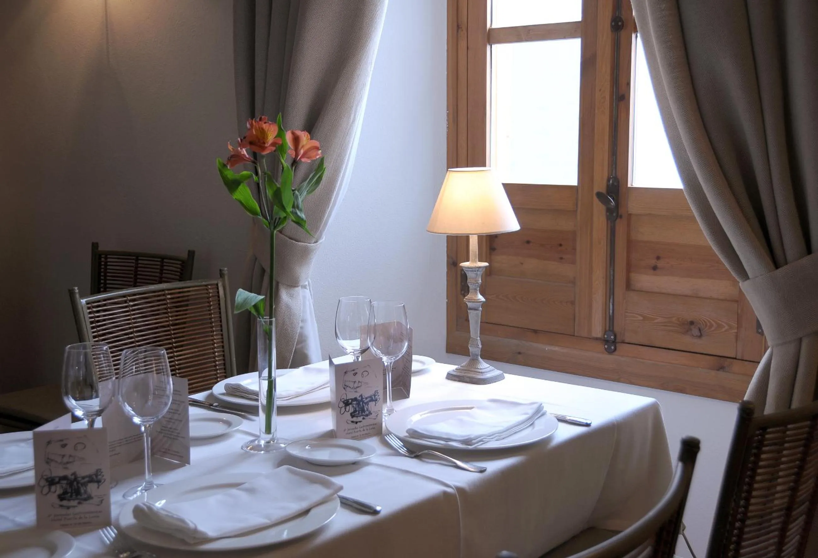 Dining area in Hotel Puerta de la Luna