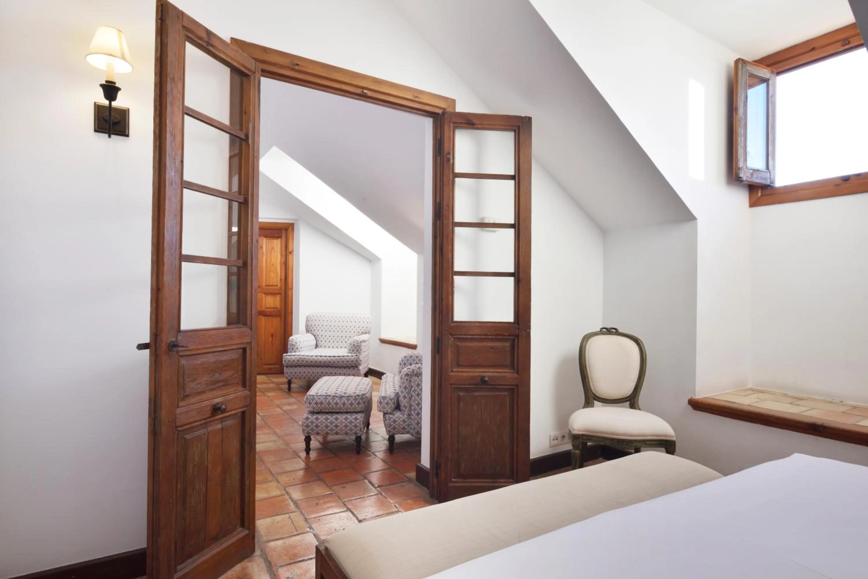 Photo of the whole room, Bed in Hotel Puerta de la Luna