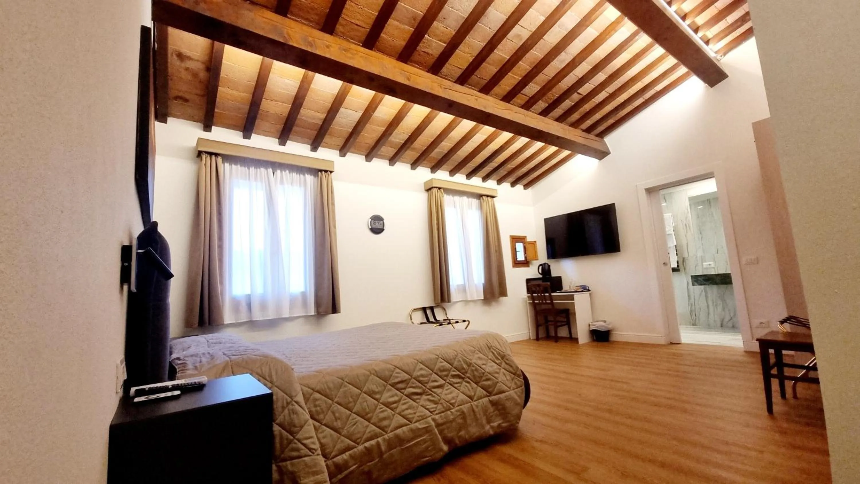 TV and multimedia, Bed in Marco's Way