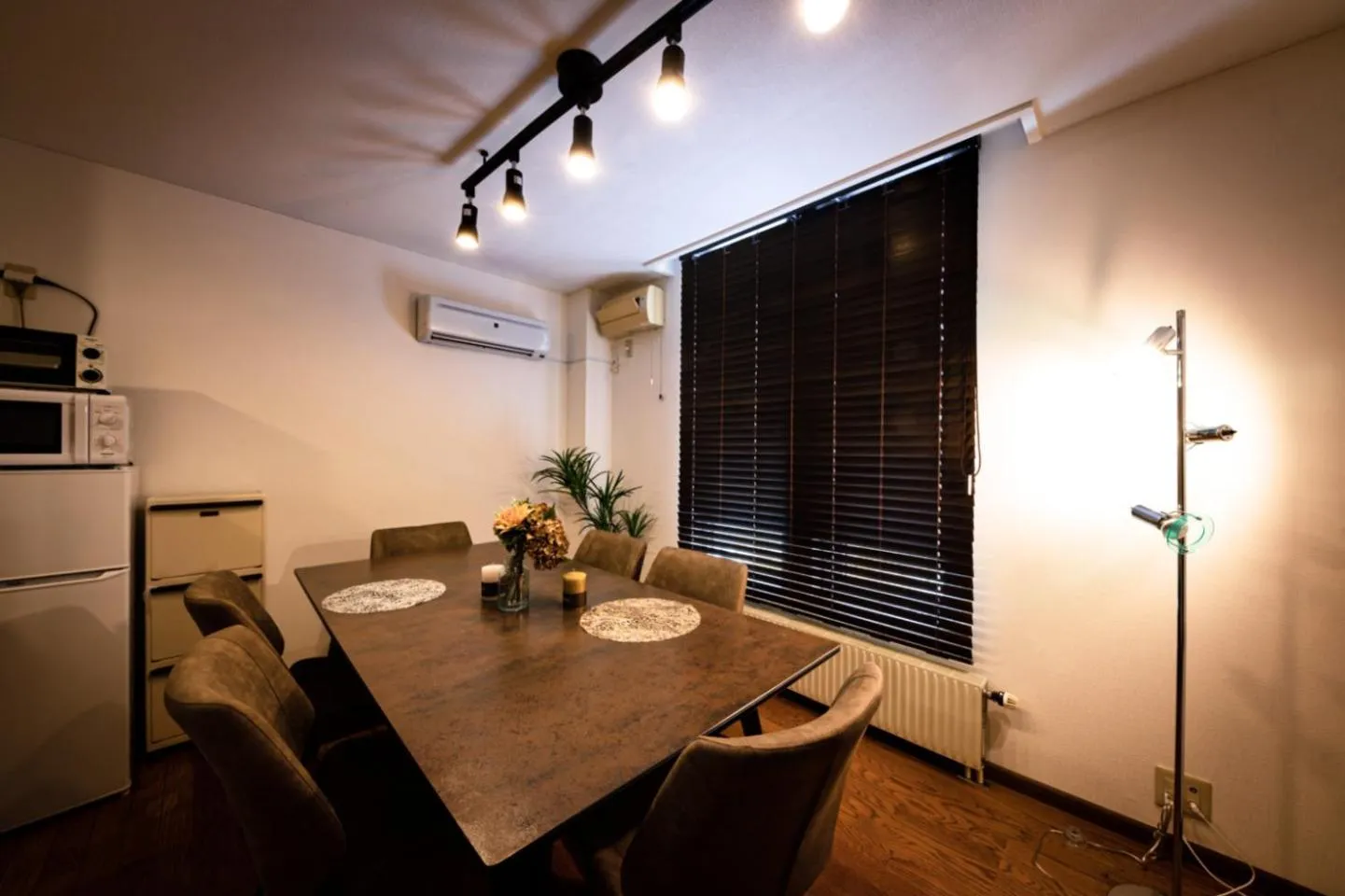Dining area in HONGO 11 HOTEL
