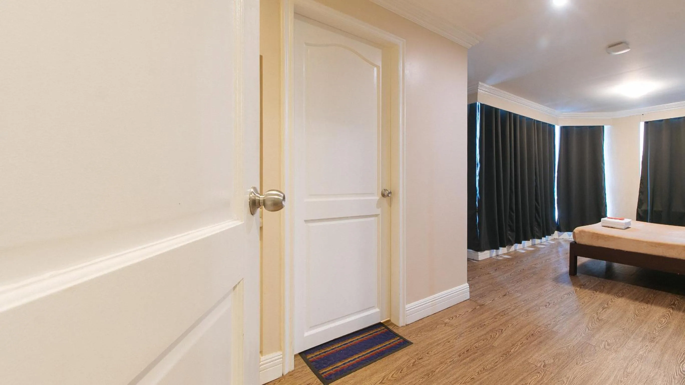 Photo of the whole room in RedDoorz @ Manila Airport Hotel