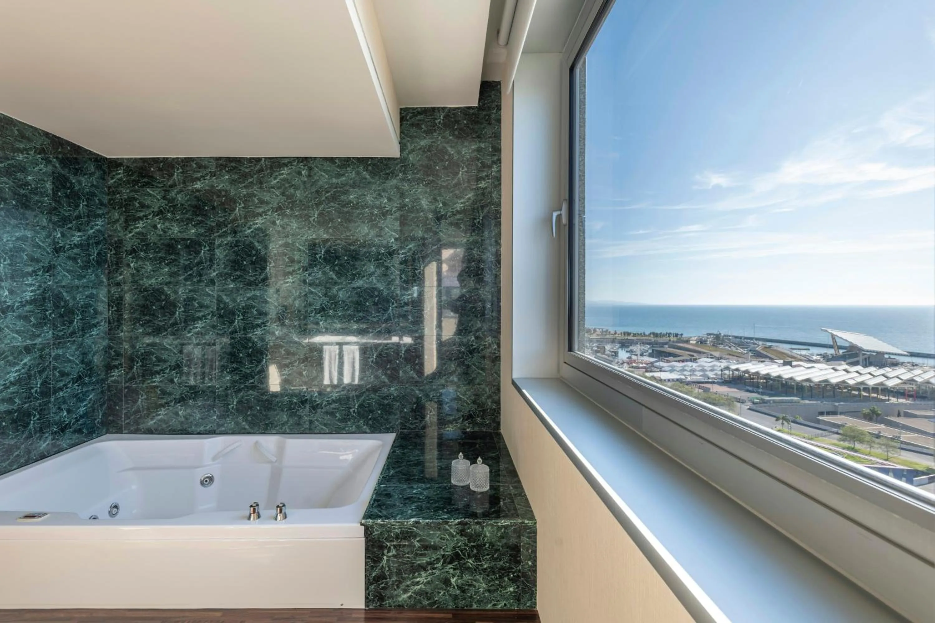 Photo of the whole room in Leonardo Royal Hotel Barcelona Forum