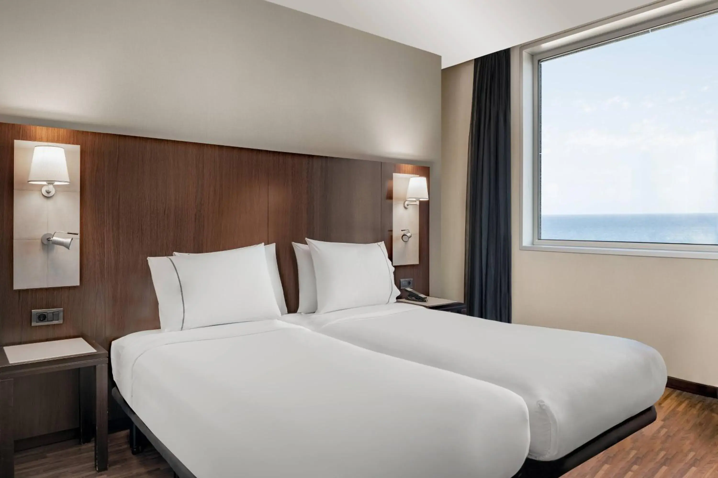 Junior Suite High Floor with twin beds in Leonardo Royal Hotel Barcelona Forum Junior Suite High Floor with twin beds in Leonardo Royal Hotel Barcelona Forum