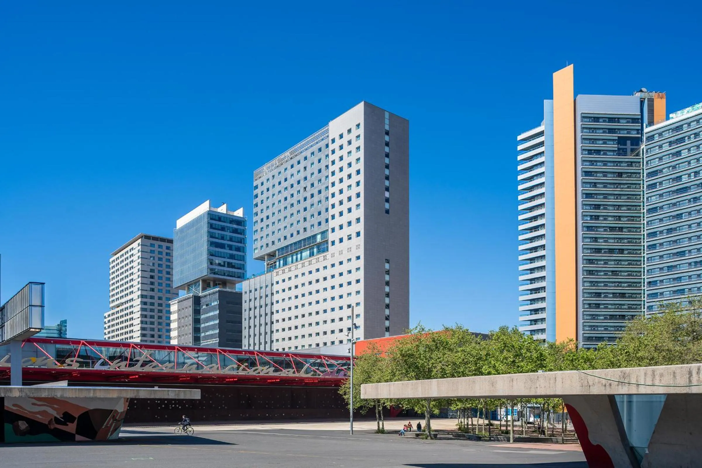 Facade/entrance in Leonardo Royal Hotel Barcelona Forum
