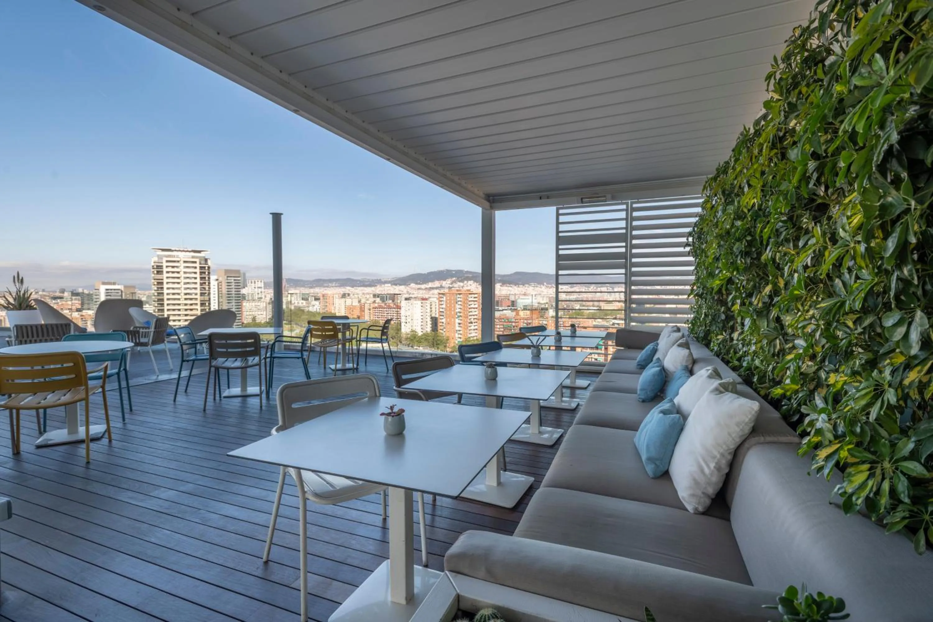 Property building in Leonardo Royal Hotel Barcelona Forum