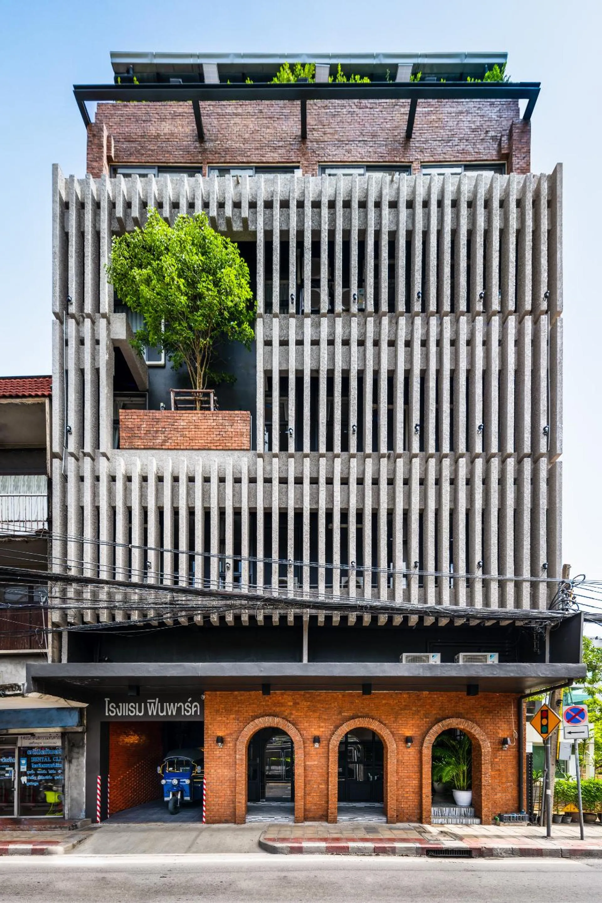 Property building in fyn park hotel