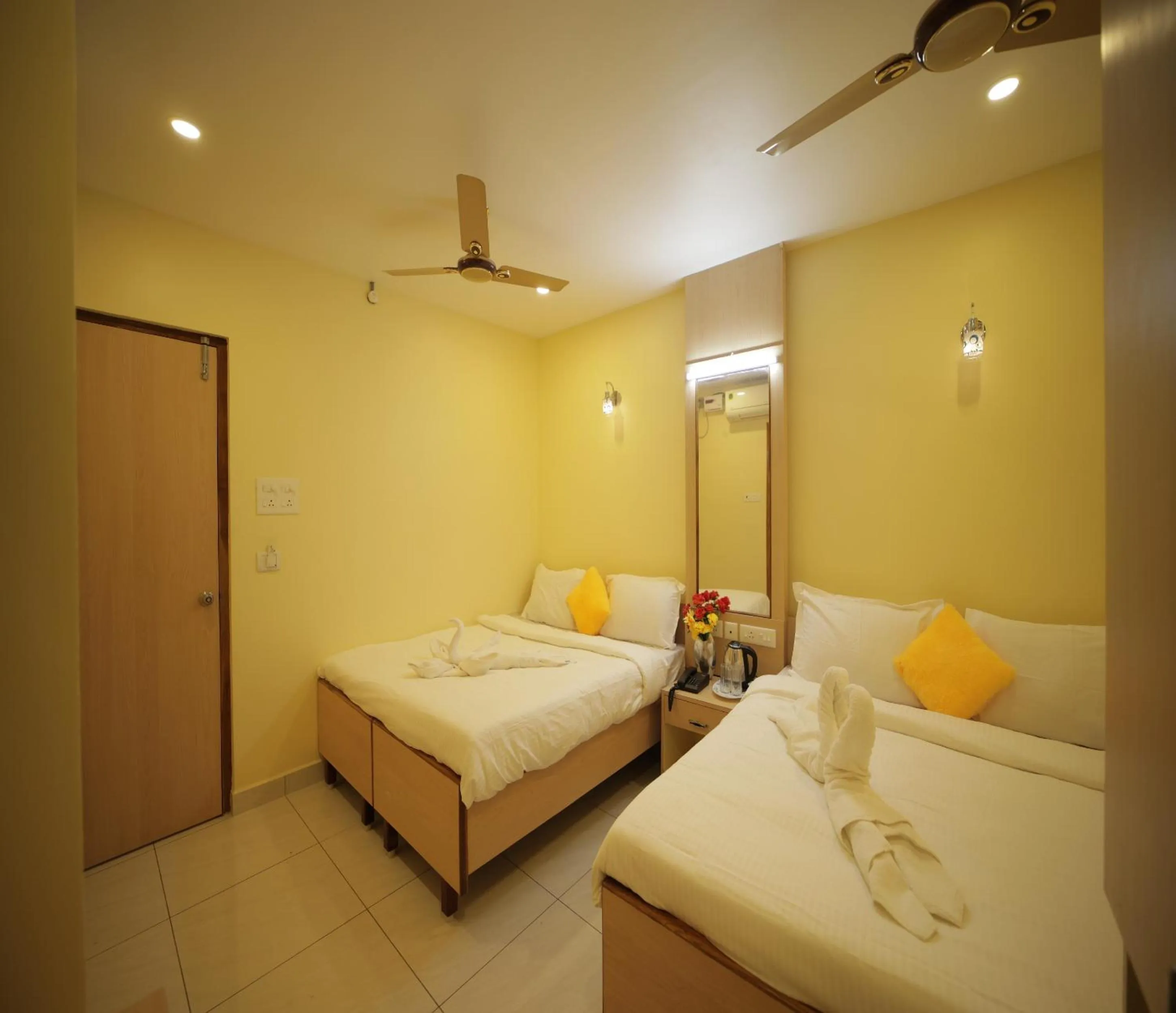 Bedroom, Bed in Nadanam Inn