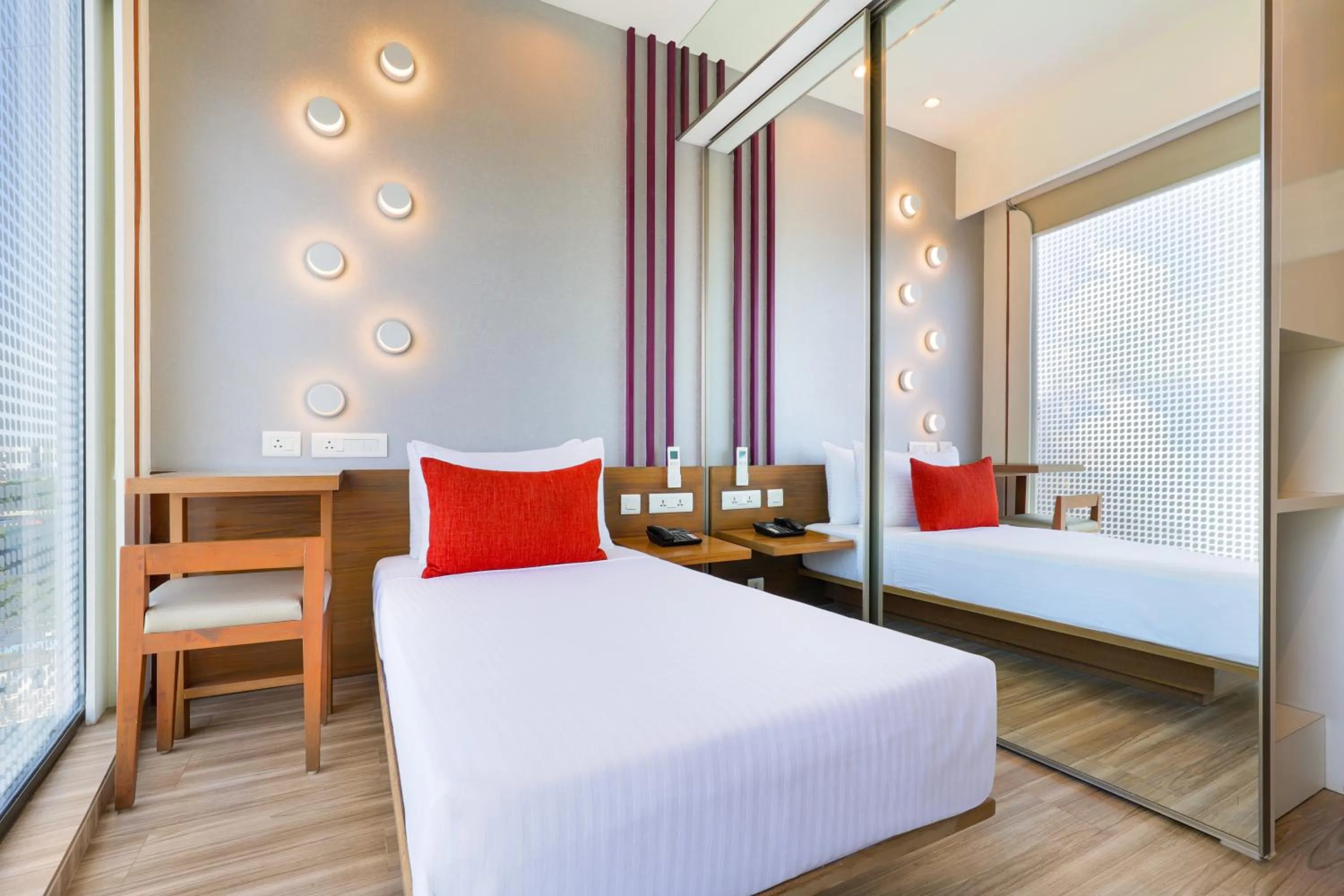 Bedroom, Bed in Lemon Tree Hotel, Kalina BKC, Mumbai