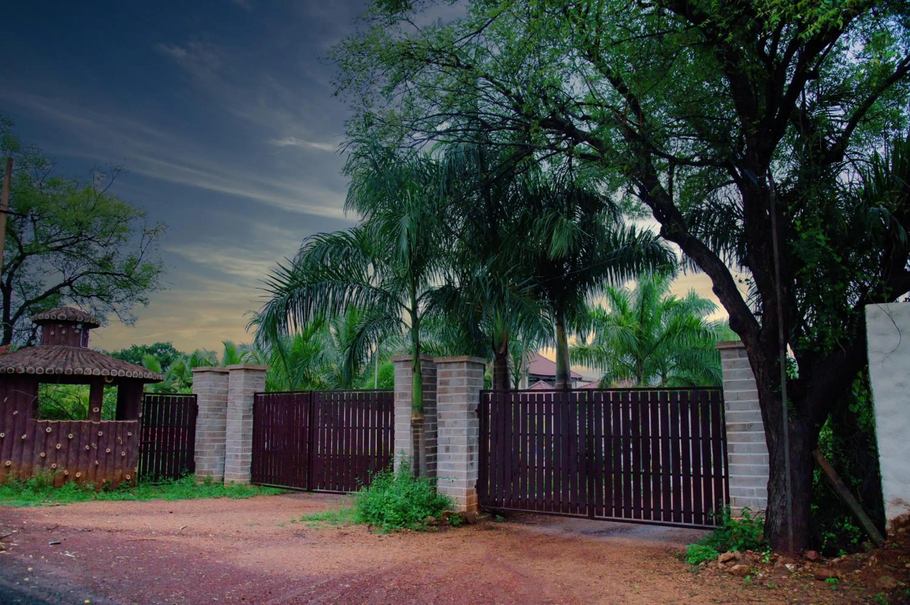 Facade/entrance in Sterling Banashree Badami
