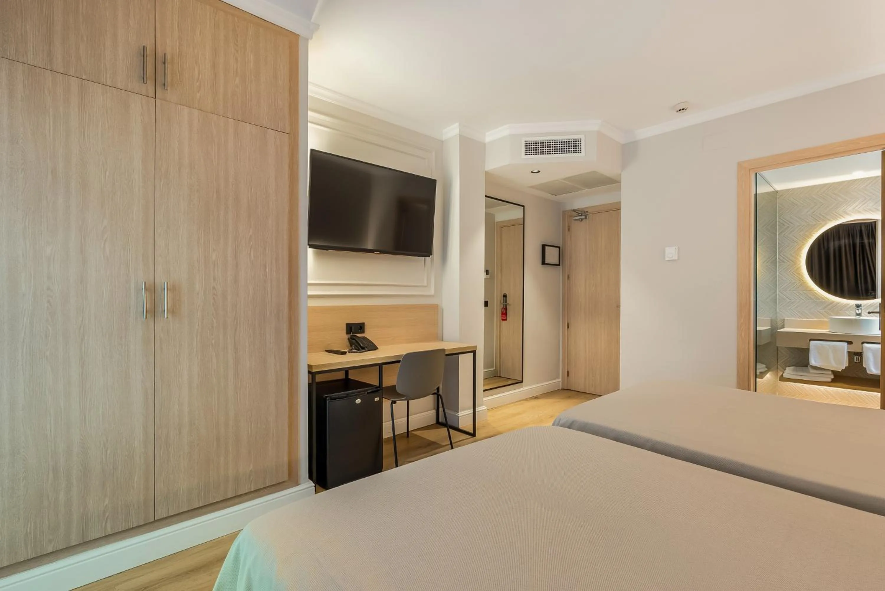 Bed in Hotel Miramar