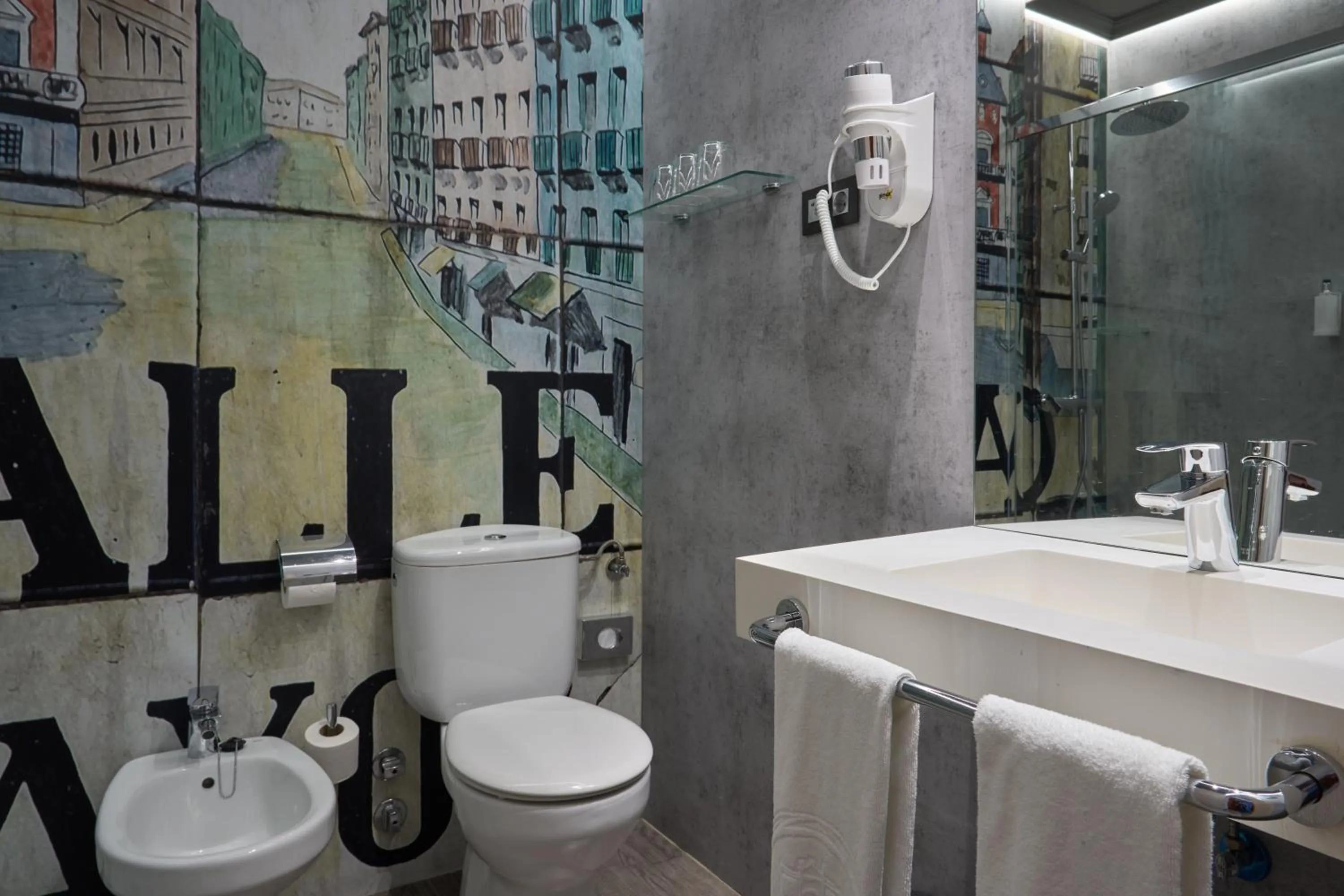 Bathroom in Hotel Puerta de Toledo