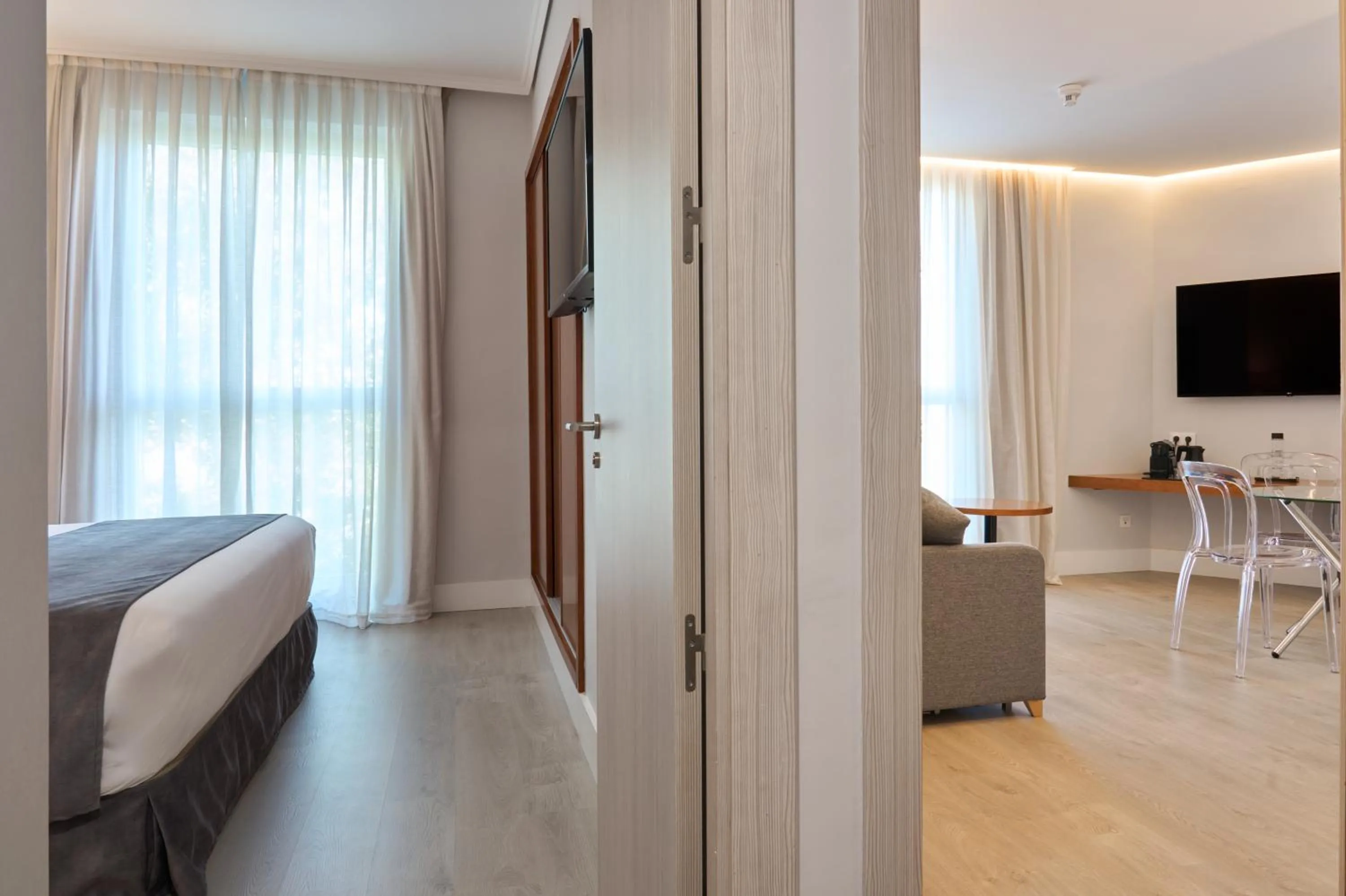 Photo of the whole room, Bed in Hotel Puerta de Toledo