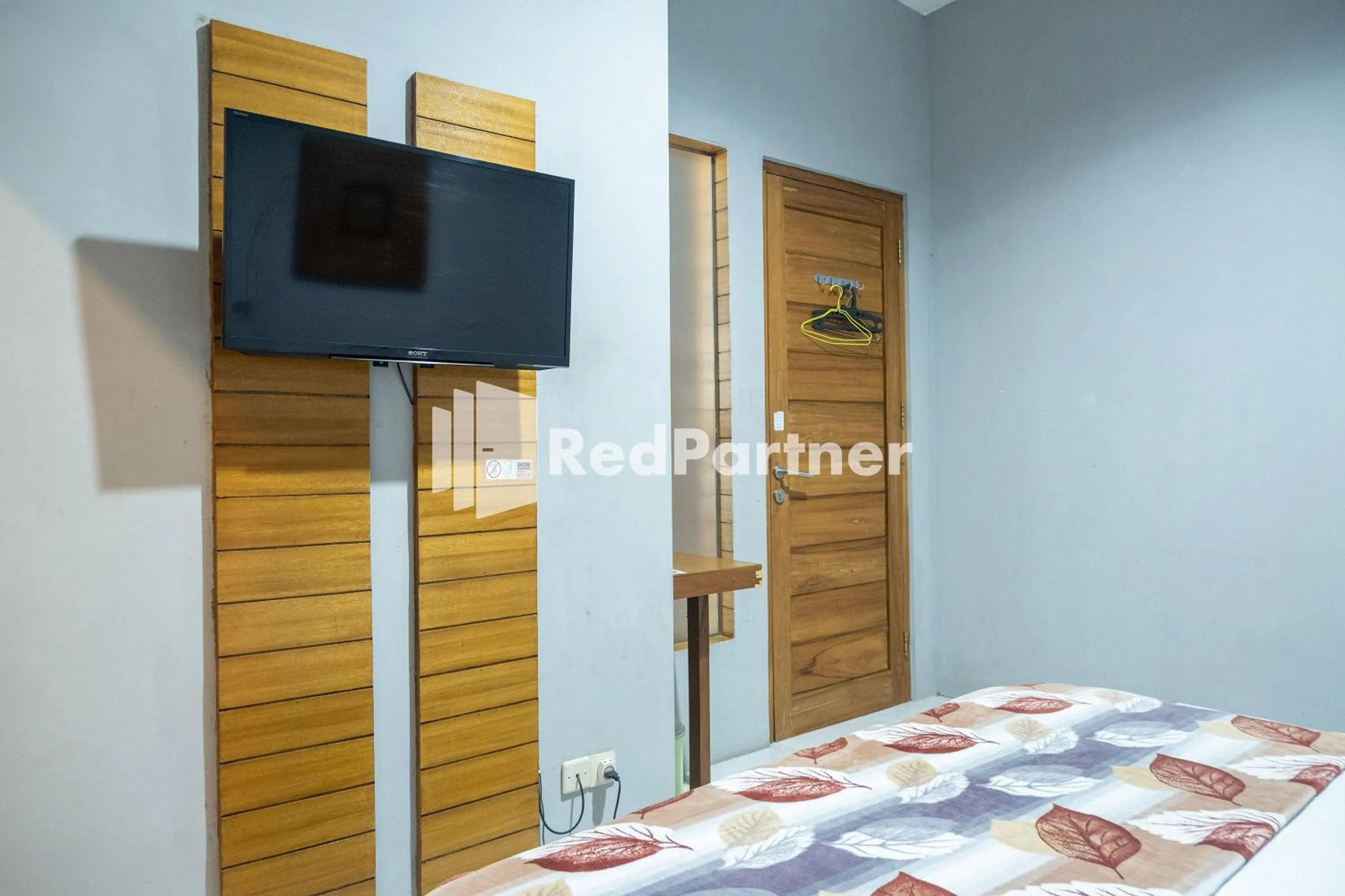 Bedroom, Bed in Omah Capung near Malioboro Area Mitra RedDoorz