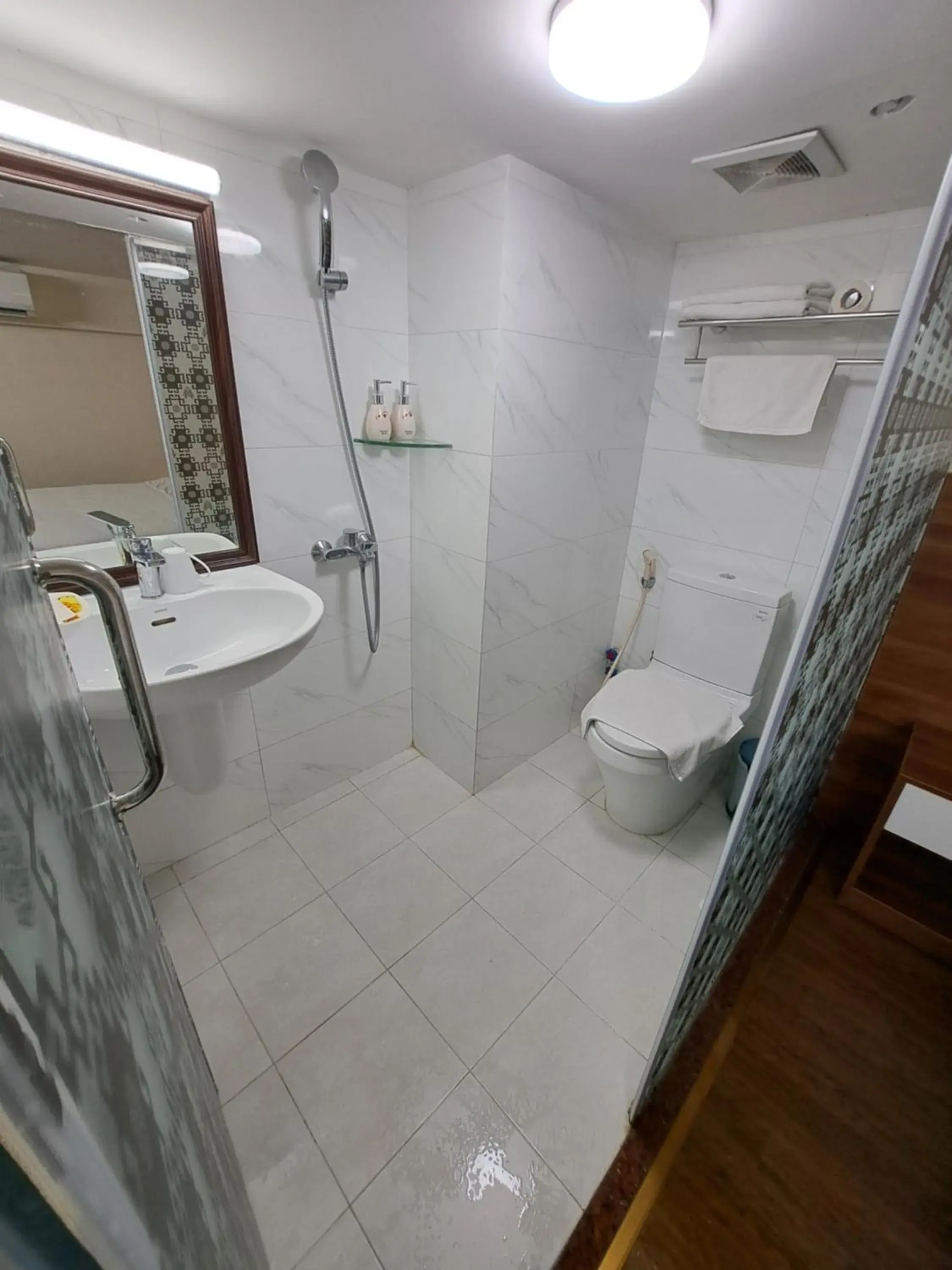 Standard Double Room in Hanvet Boutique Hotel Standard Double Room in Hanvet Boutique Hotel