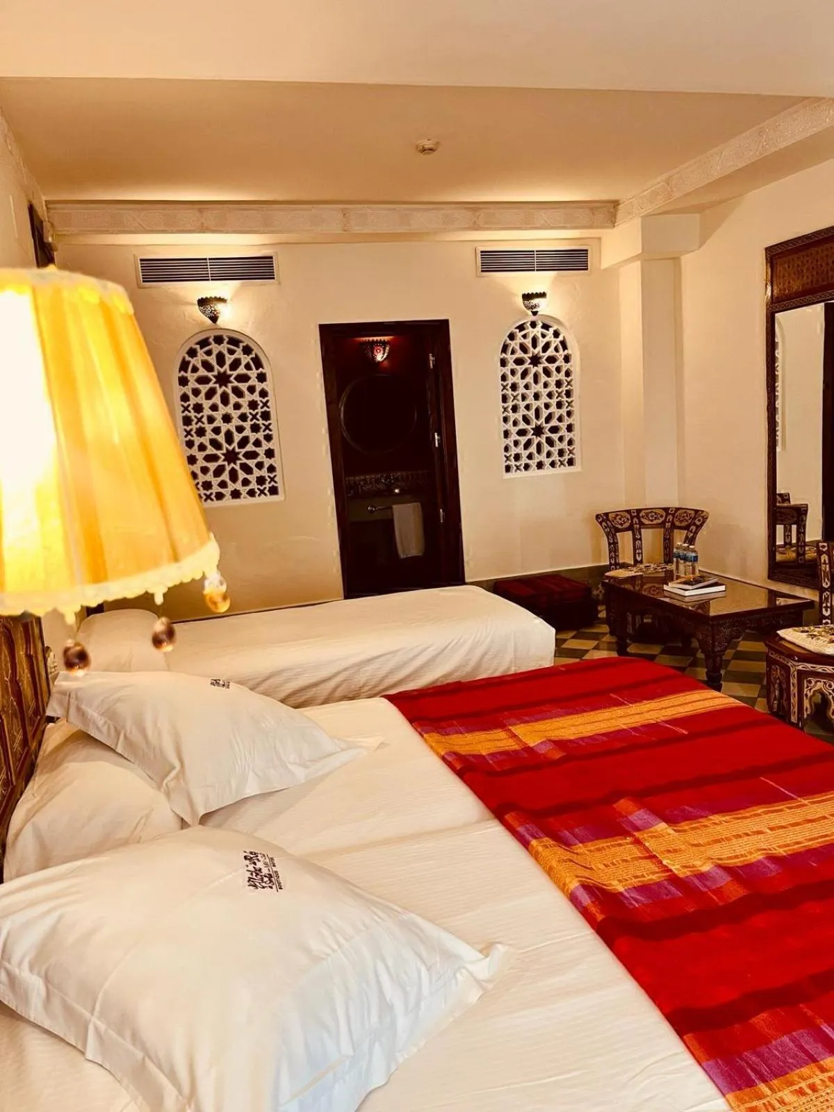 Bed in Alcoba del Rey de Sevilla