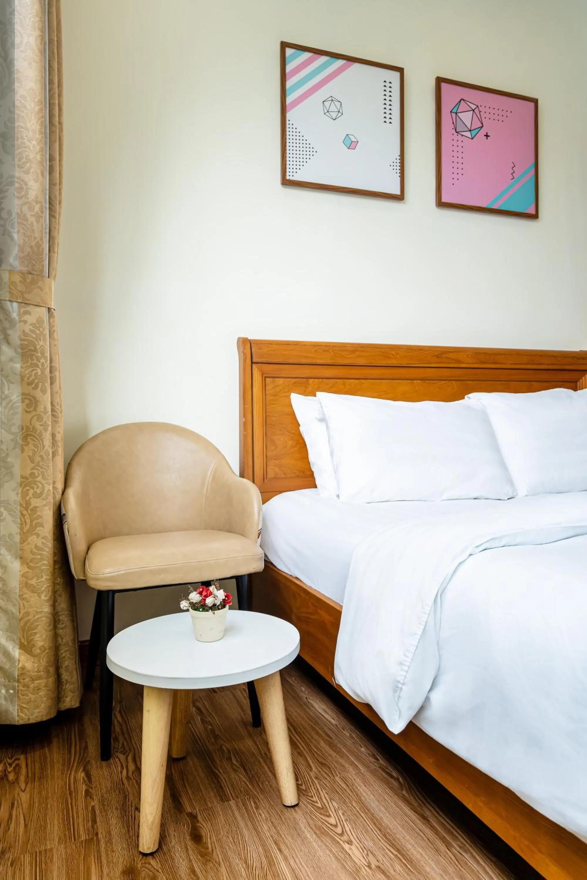 Bed in WE HOME Japan Town