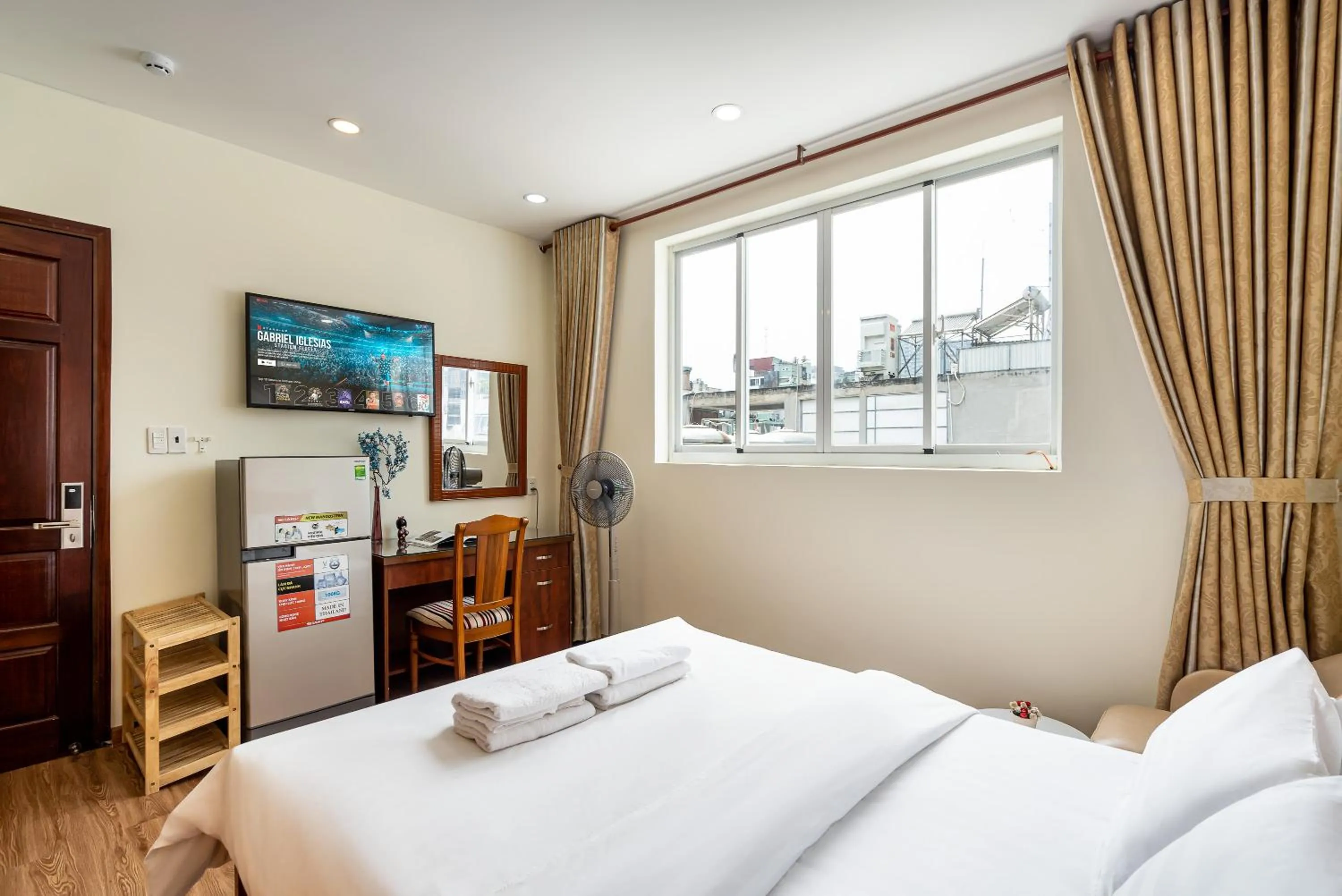 Photo of the whole room, Bed in WE HOME Japan Town