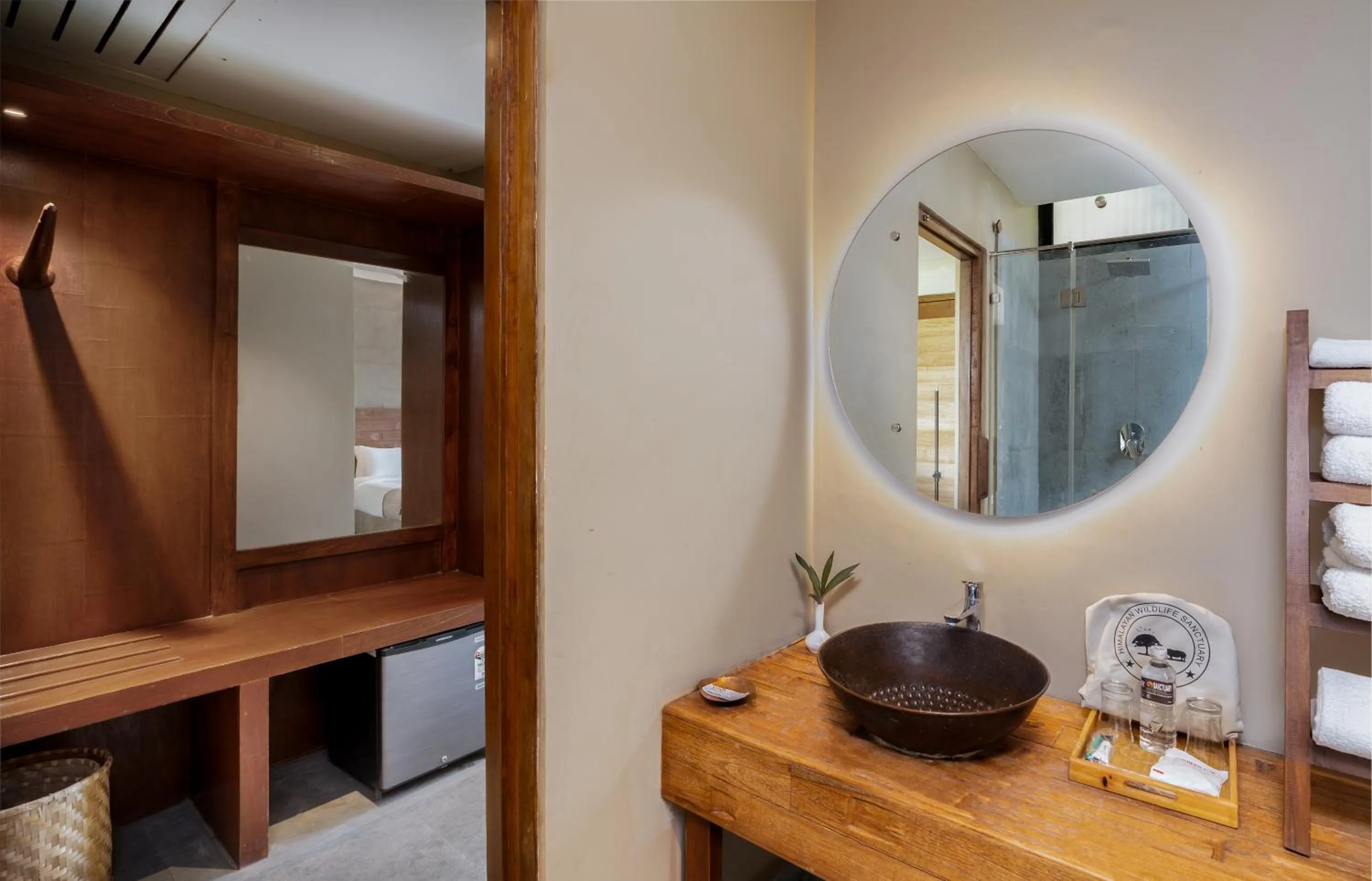 Bathroom in Sanctuary Chitwan National Park