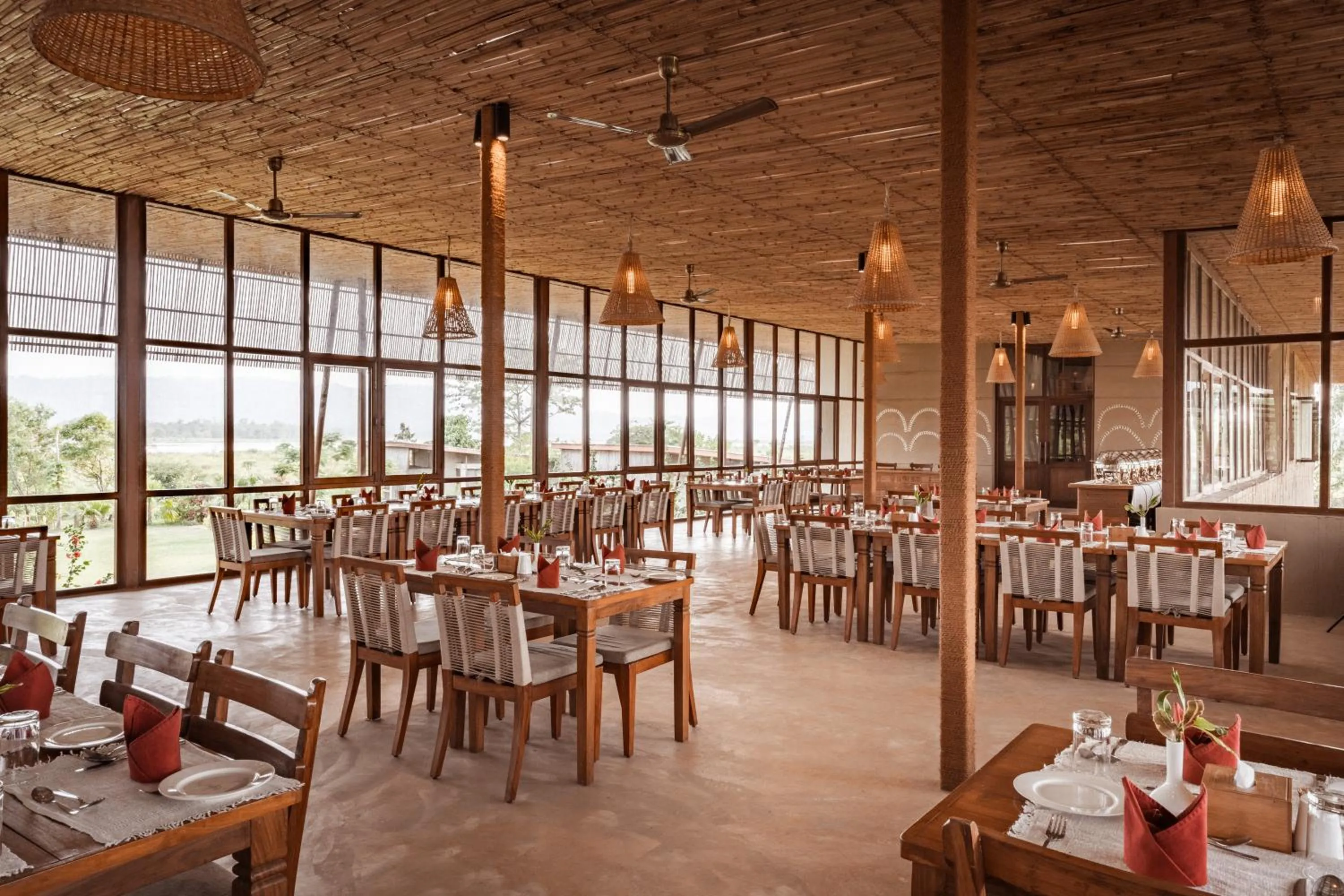 Restaurant/places to eat in Sanctuary Chitwan National Park