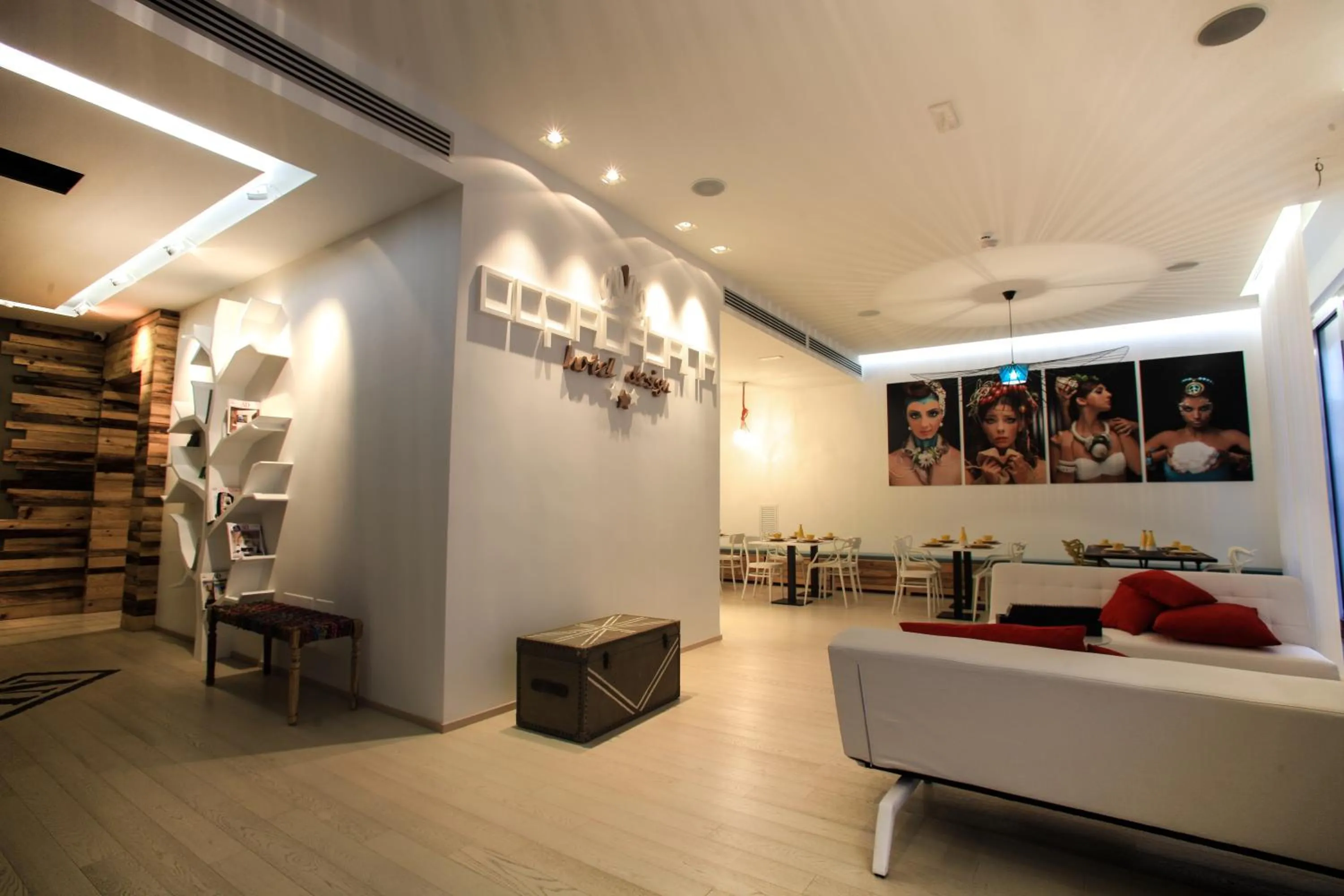 Communal lounge/ TV room in Copacabana Hotel Design