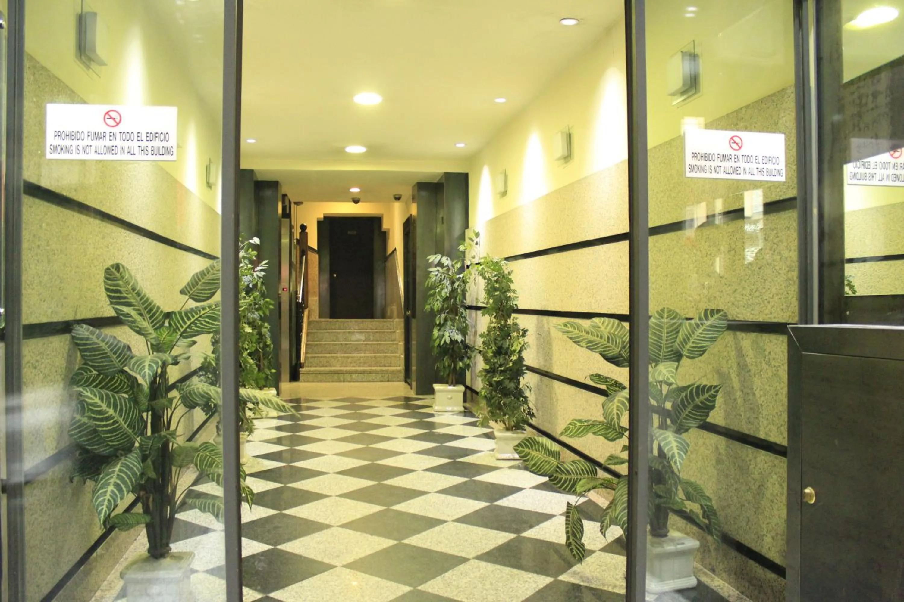 Property building in Hostal Inter Puerta del Sol AUTO CHECK IN