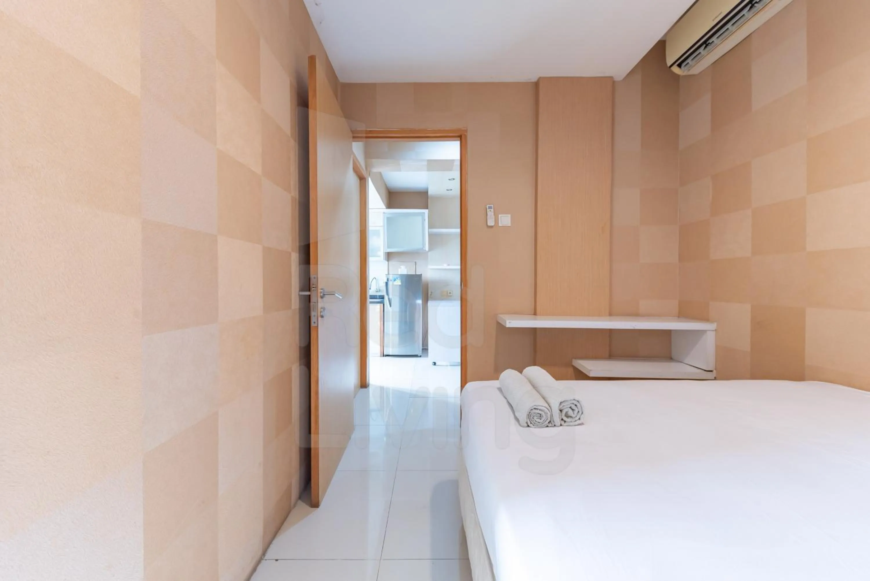 Bedroom, Bed in RedLiving Apartemen Star Semarang - Sky Tower Lantai 22