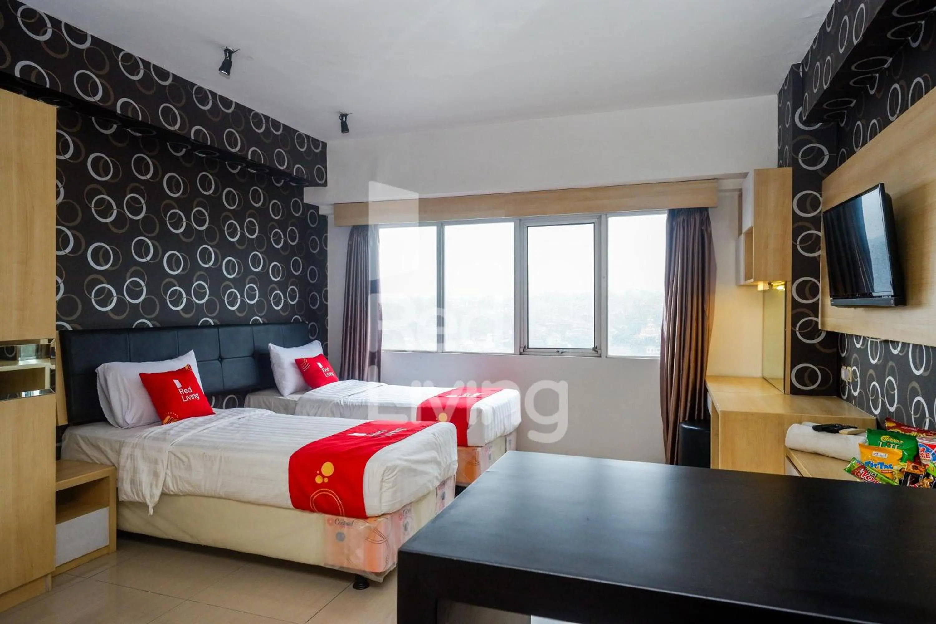 Bedroom, Bed in RedLiving Apartemen Star Semarang - Sky Tower Lantai 22