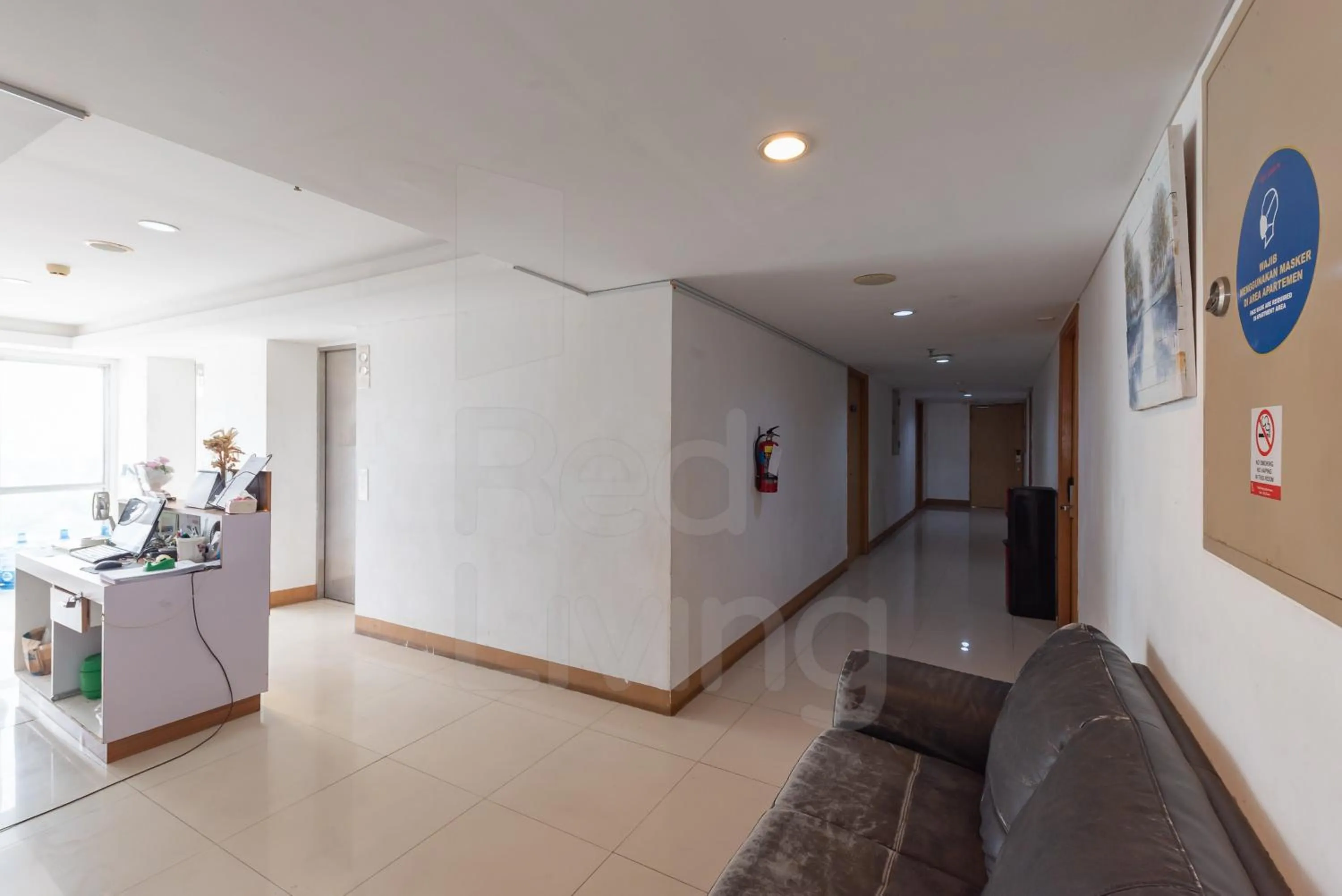 Lobby or reception in RedLiving Apartemen Star Semarang - Sky Tower Lantai 22
