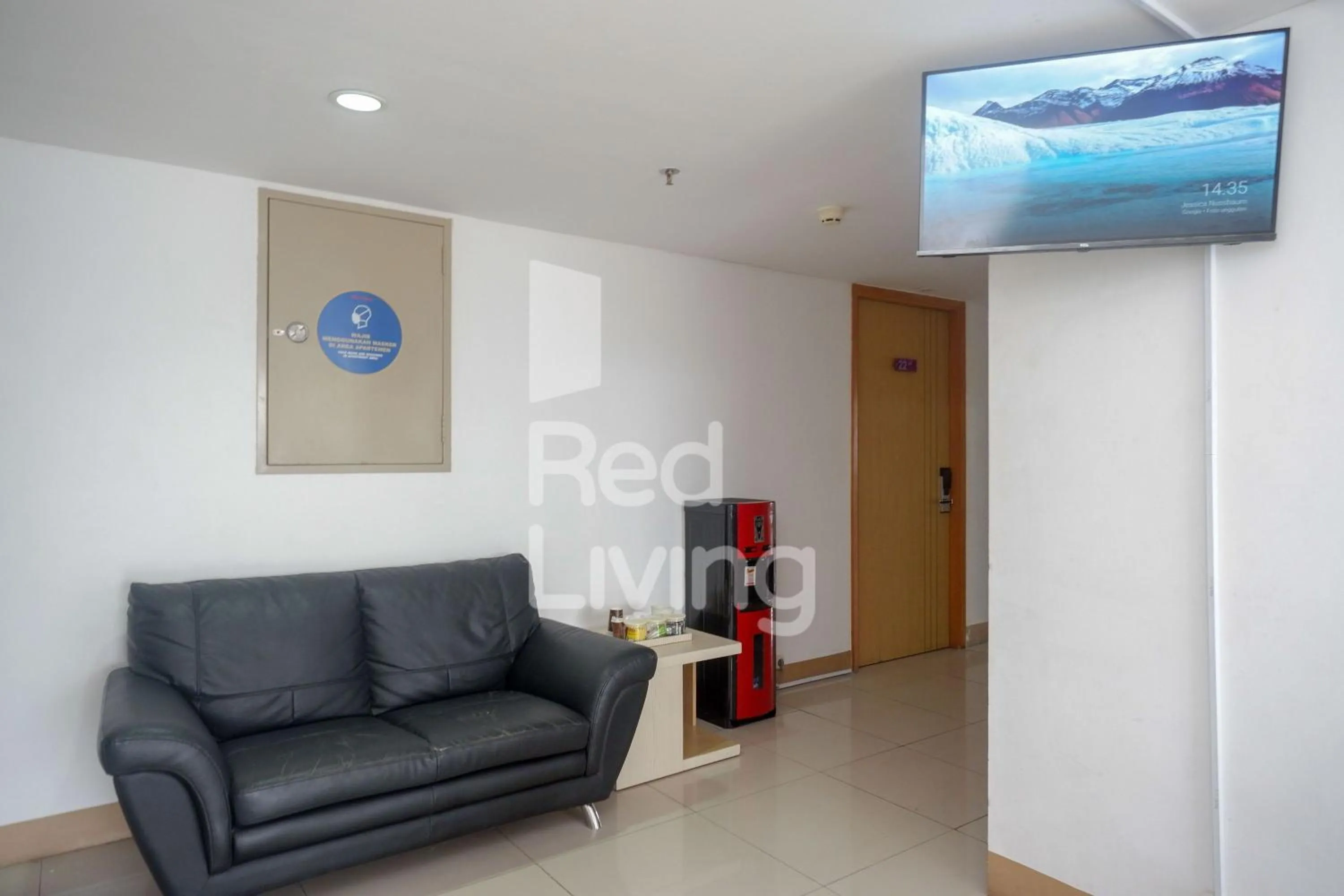 Living room in RedLiving Apartemen Star Semarang - Sky Tower Lantai 22