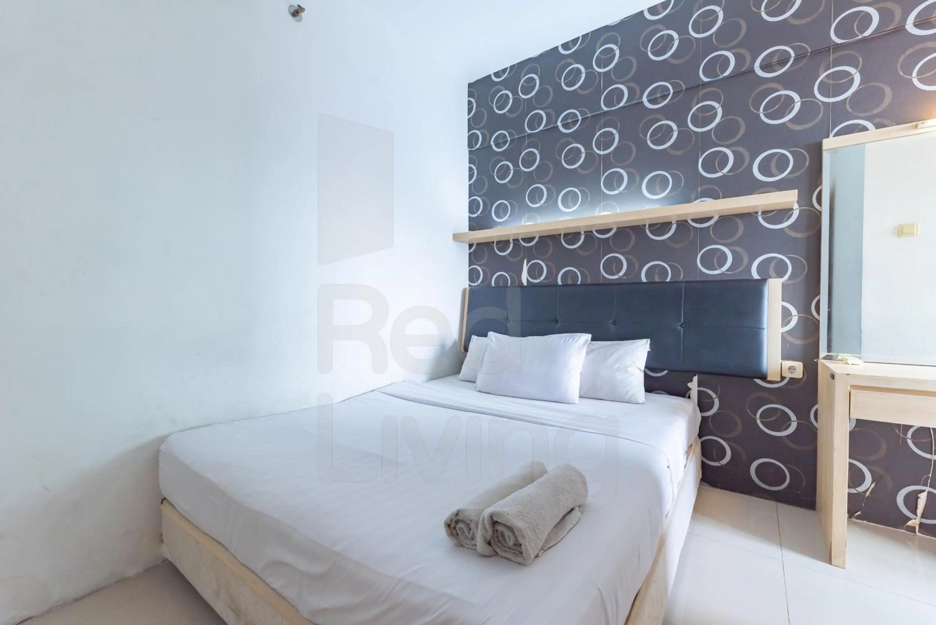 Bedroom, Bed in RedLiving Apartemen Star Semarang - Sky Tower Lantai 22
