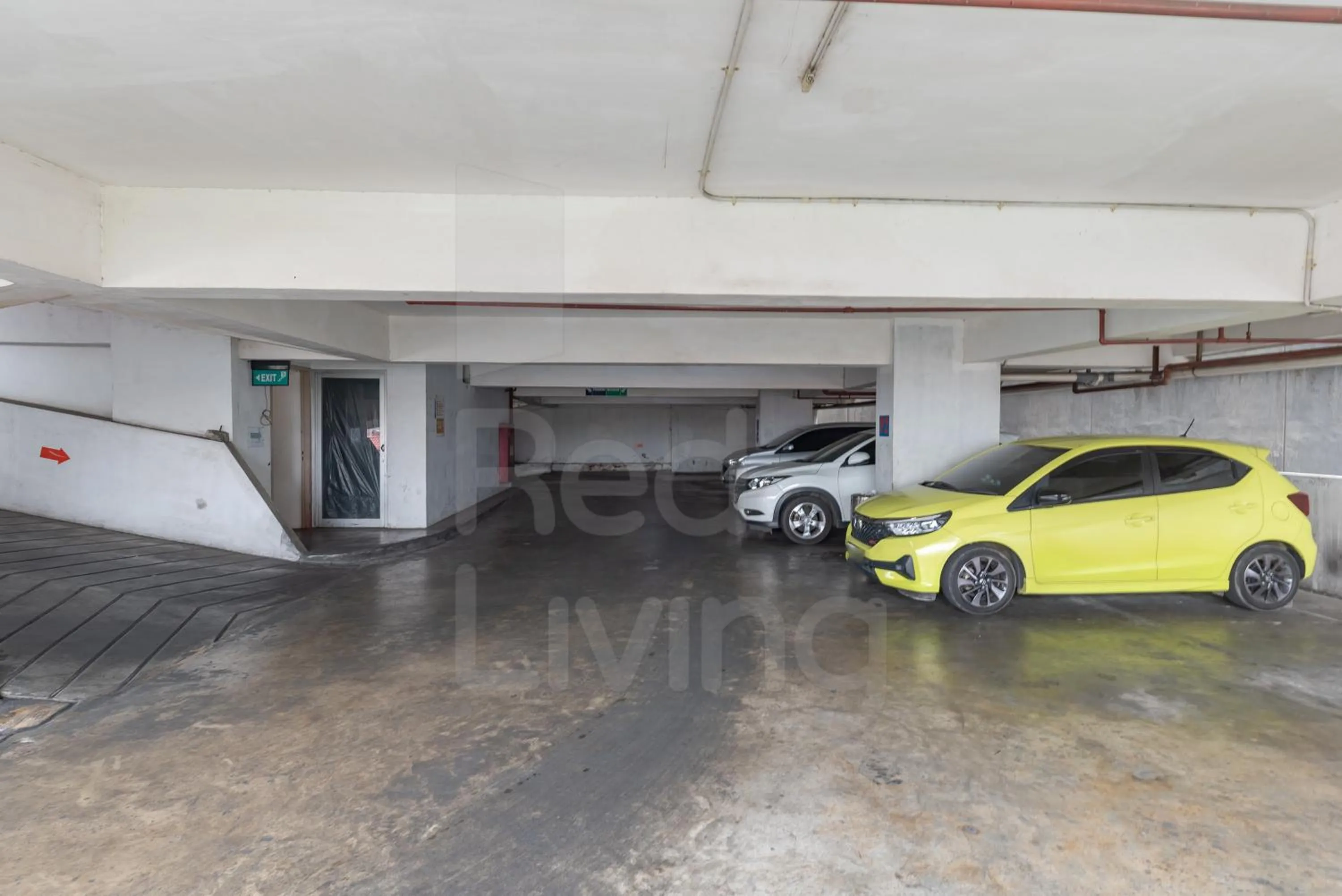 Parking in RedLiving Apartemen Star Semarang - Sky Tower Lantai 22