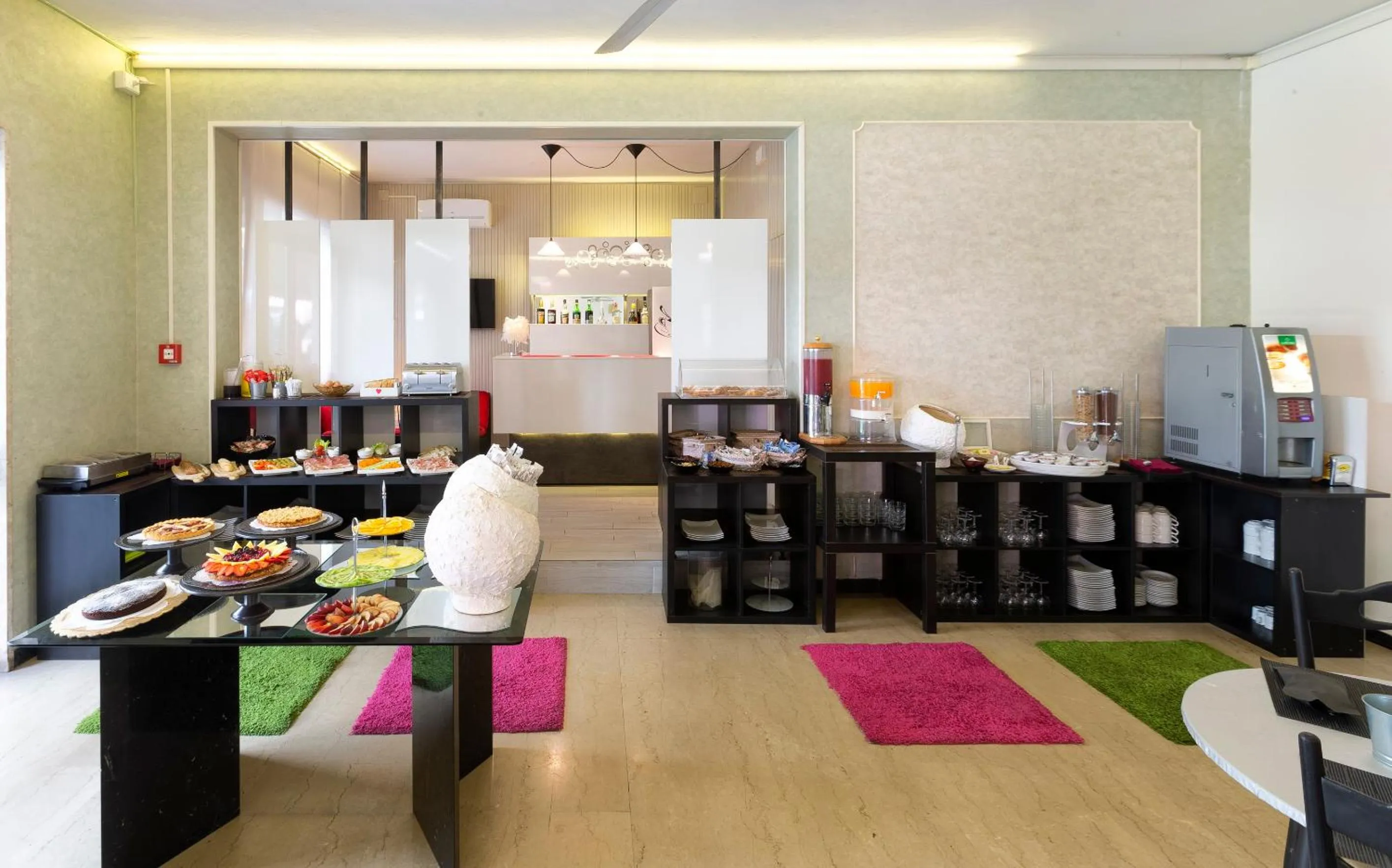 Breakfast in Hotel Condor-New 2024-Con Piscina