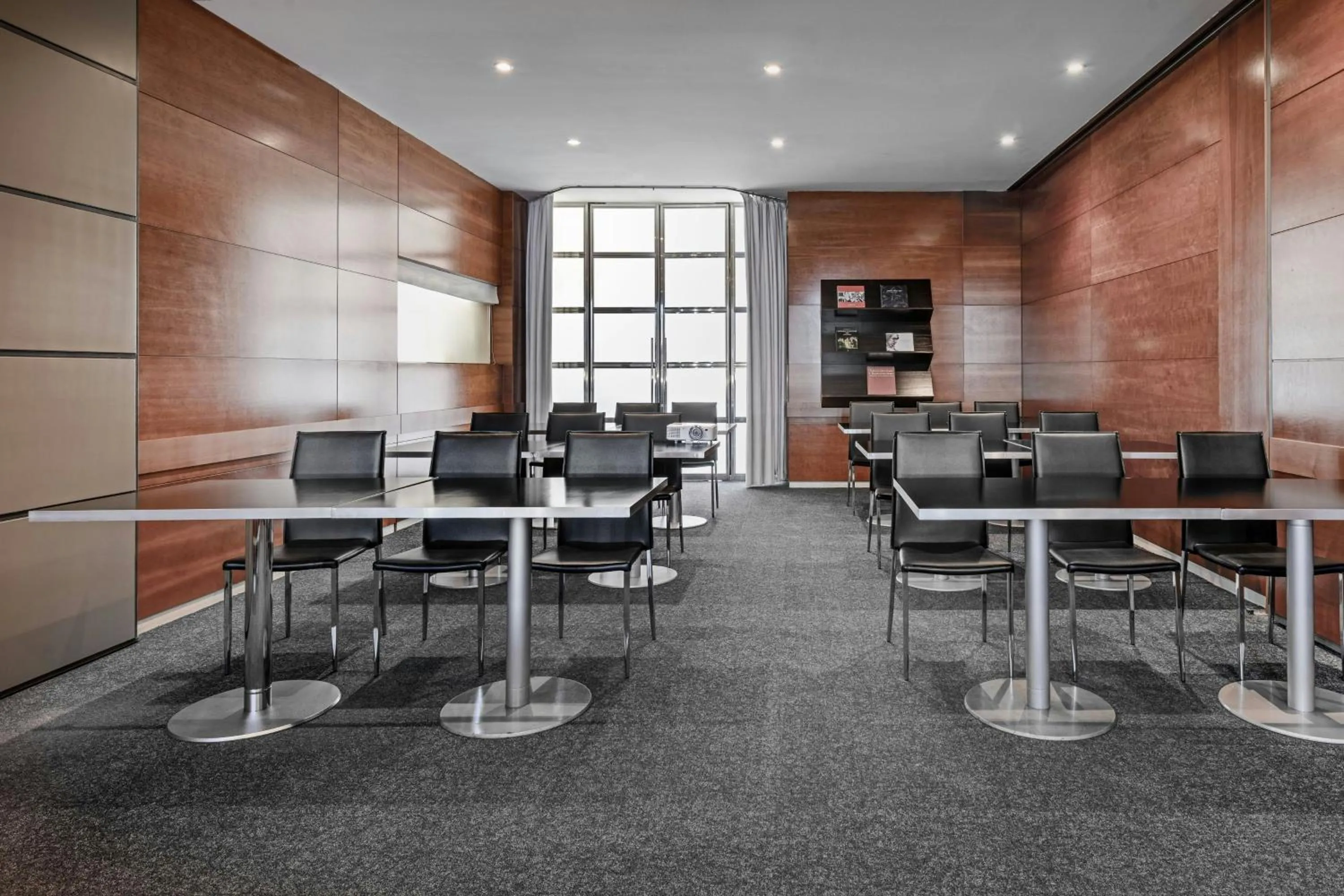 Meeting/conference room in AC Hotel Palencia by Marriott