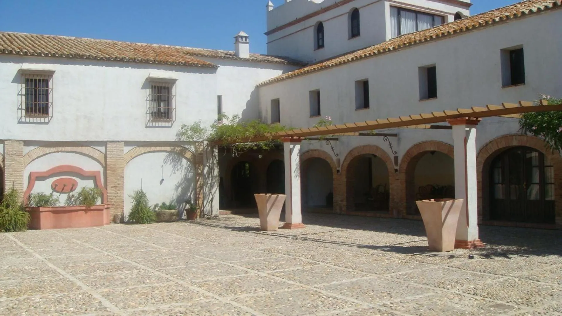 Facade/entrance in Hacienda Los Jinetes