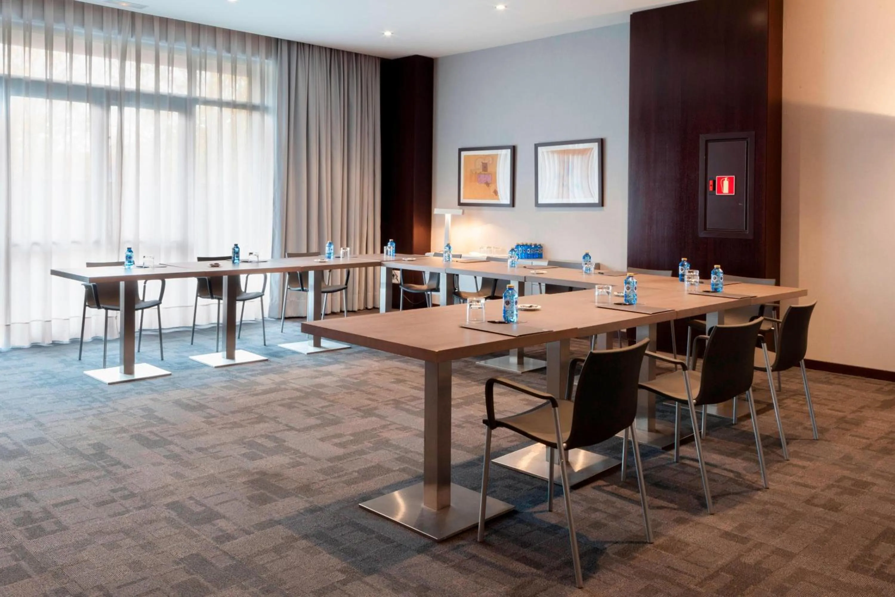 Meeting/conference room in AC Hotel by Marriott Madrid Airport