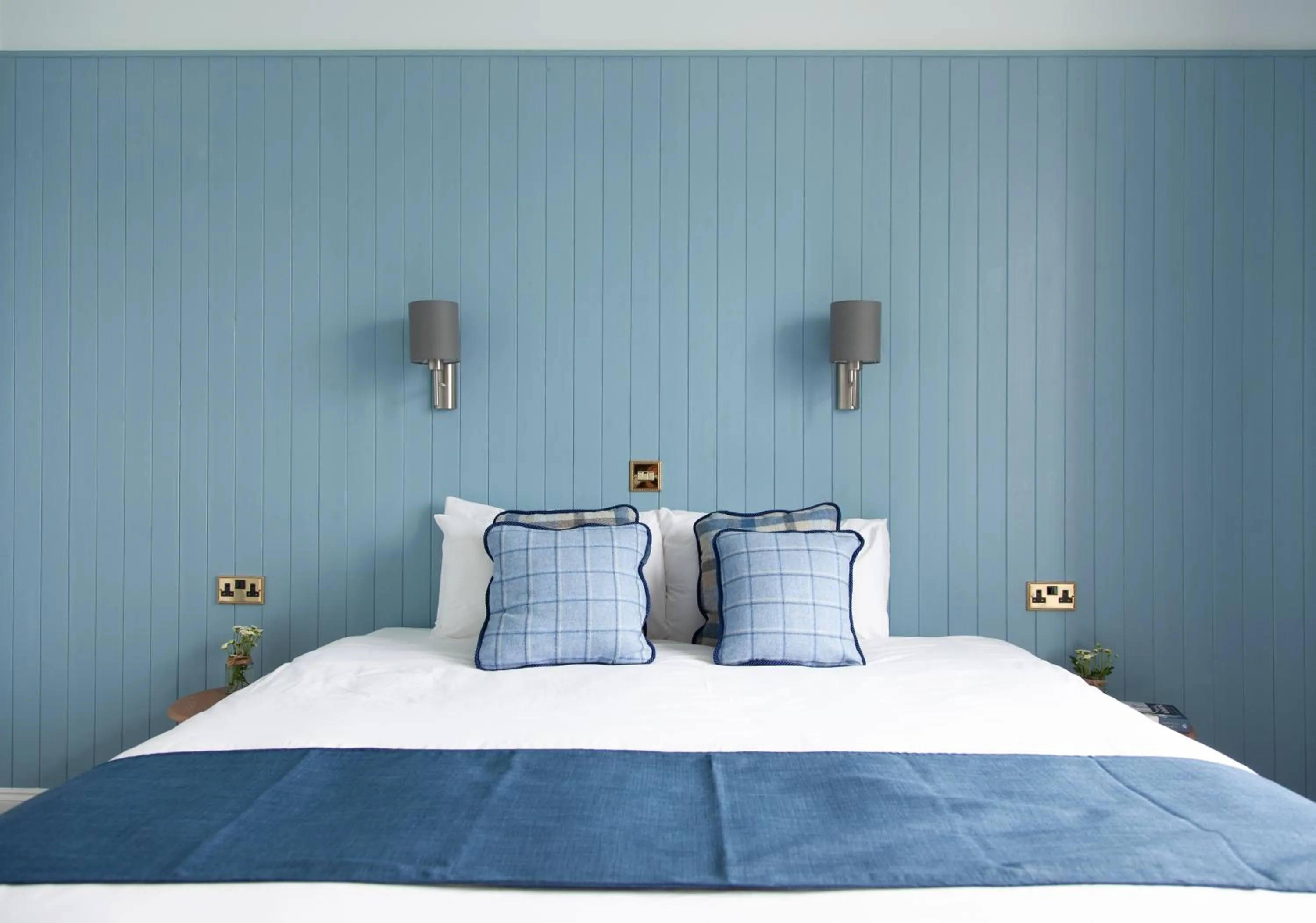 Bedroom, Bed in Coorie