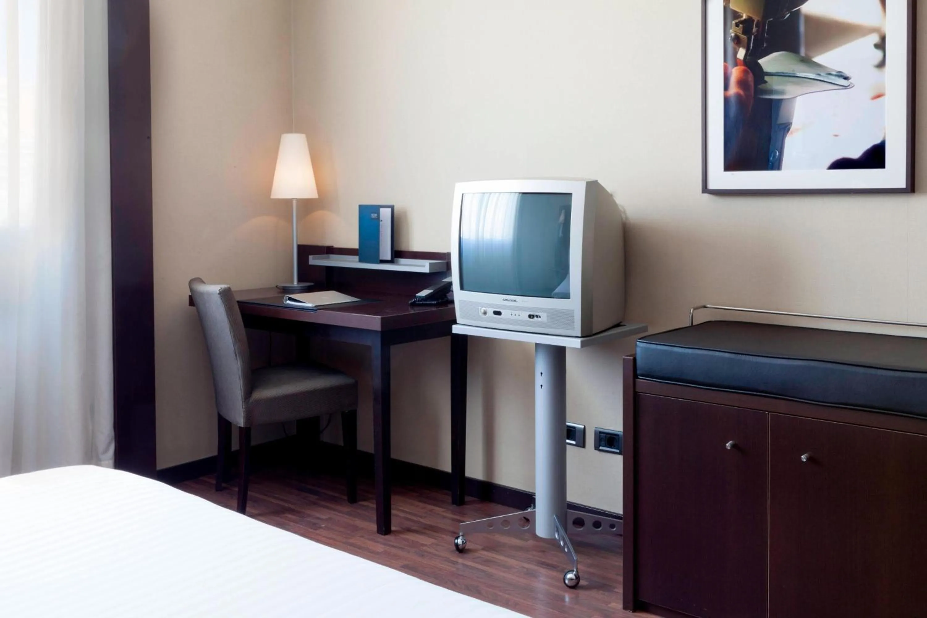 Photo of the whole room in AC Hotel Elda by Marriott