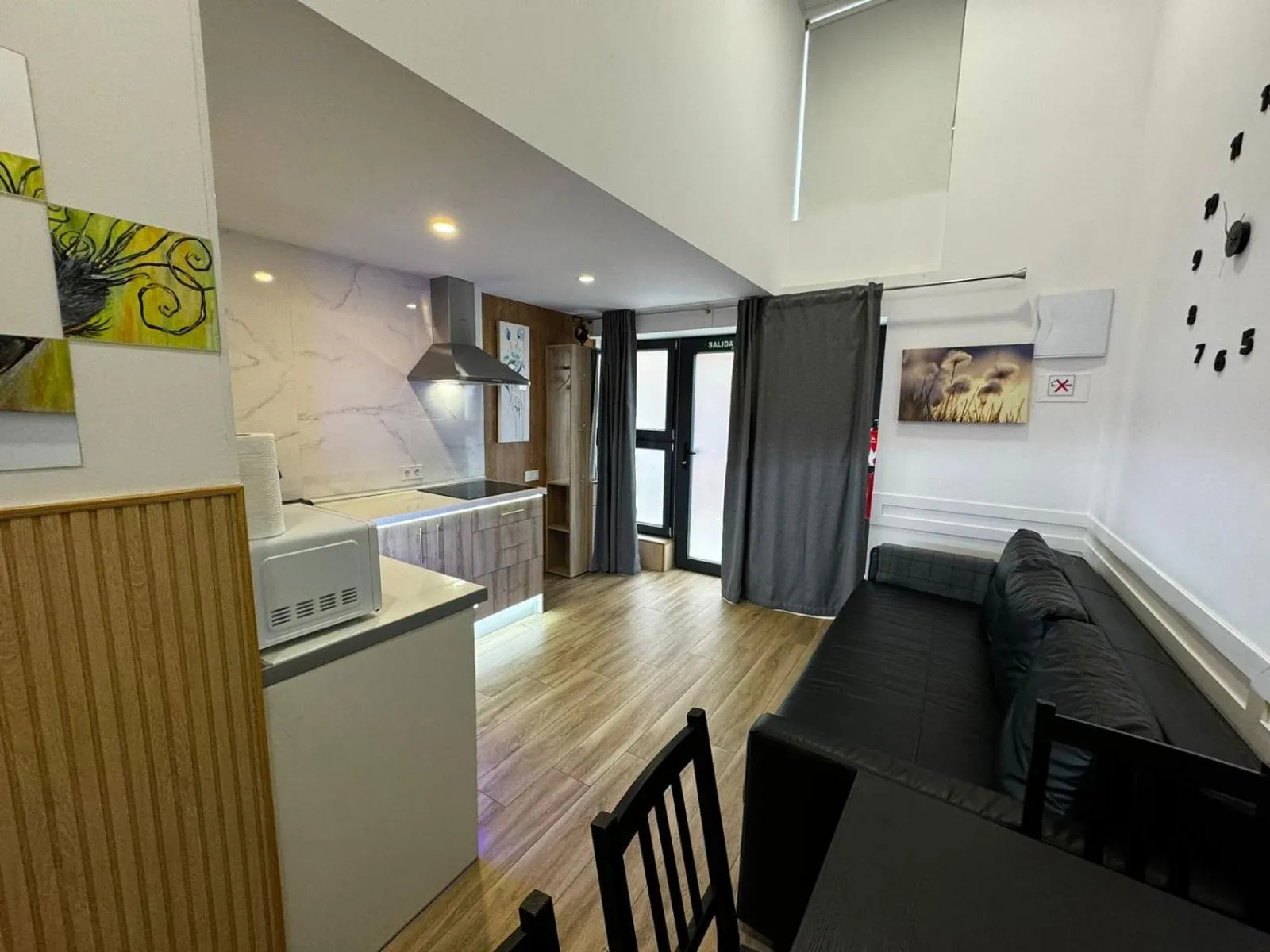 Living room in Carbonell 1