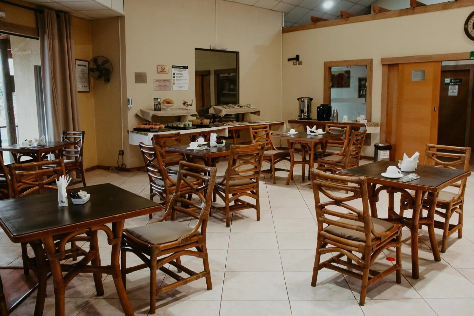 Property building in Hotel Ontiveros