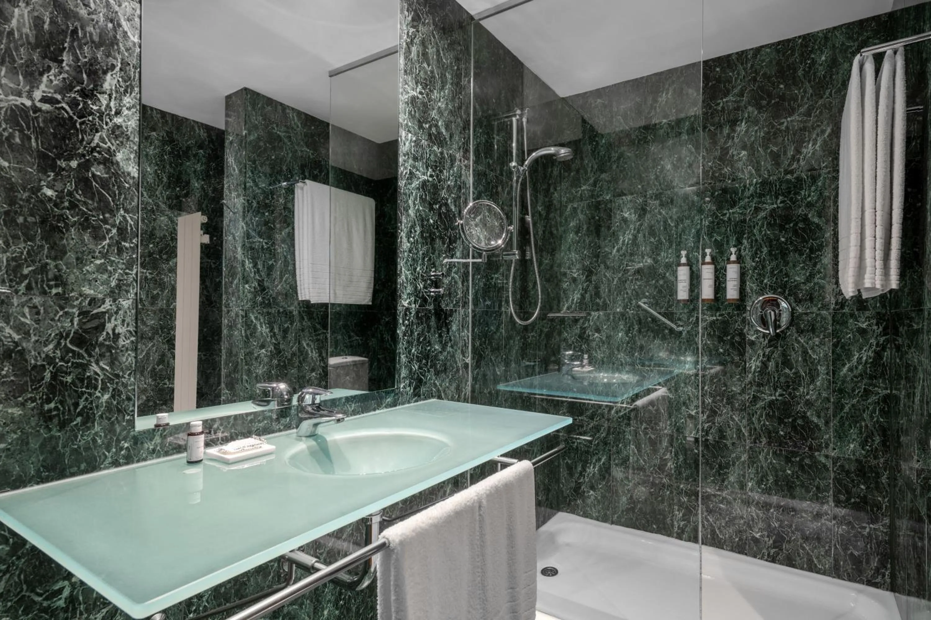 Bathroom in AC Hotel Alcalá de Henares by Marriott