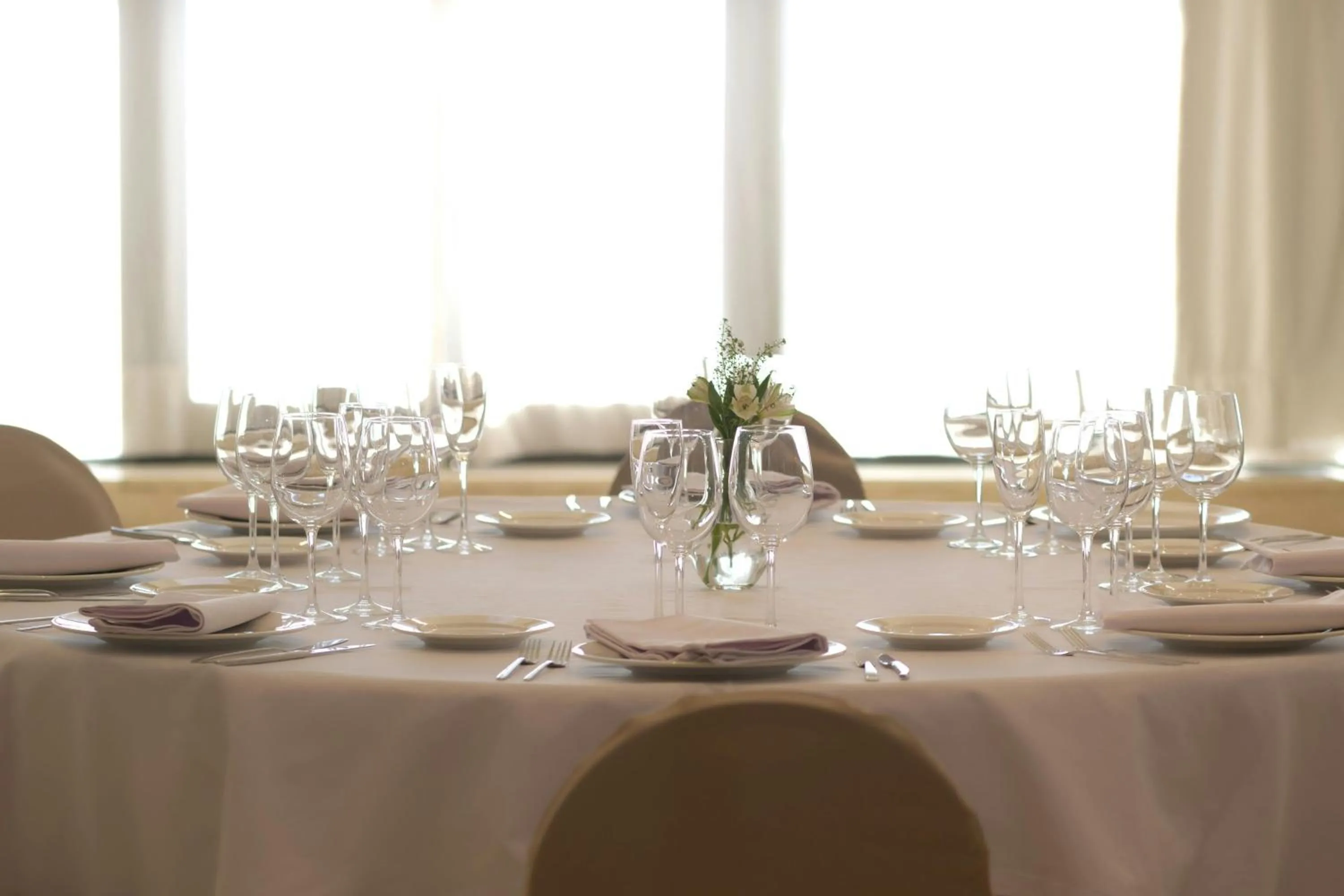 Meeting/conference room in AC Hotel Alcalá de Henares by Marriott