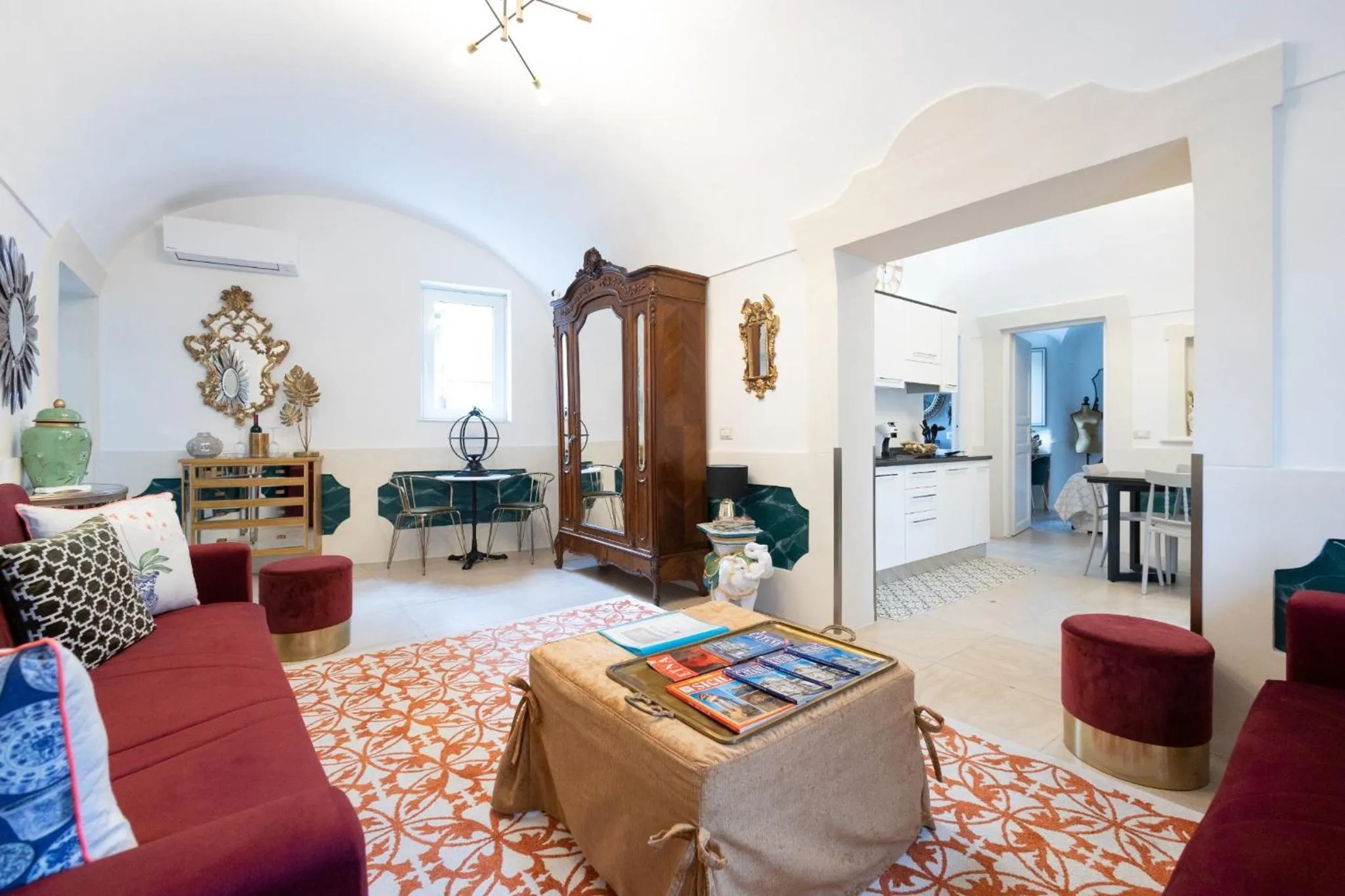 Seating area in Il Moresco Catania