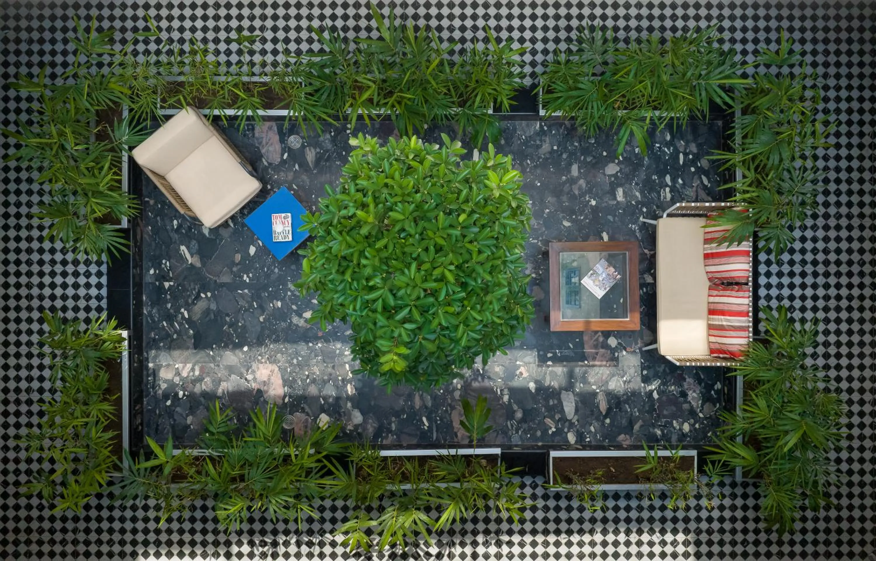 Inner courtyard view in The Aldott Cyber City