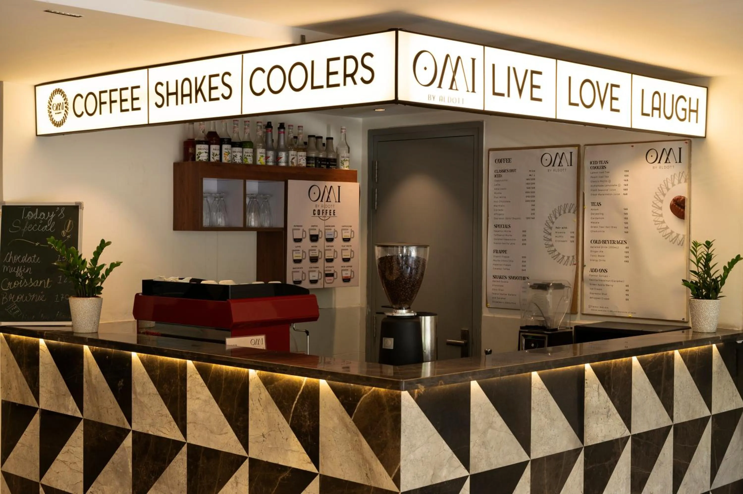 Restaurant/places to eat in The Aldott Cyber City