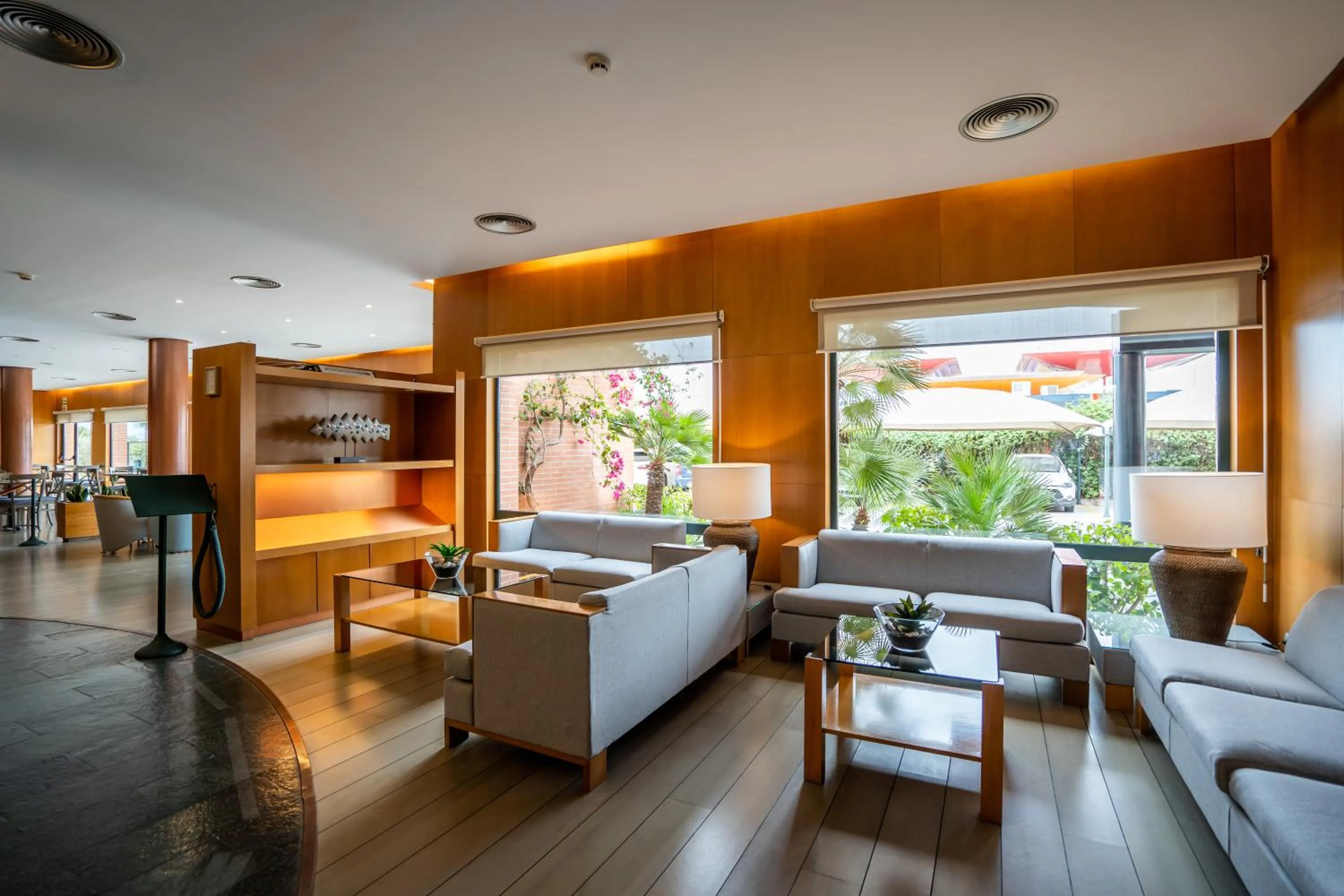 Communal lounge/ TV room in Posadas de España Pinto